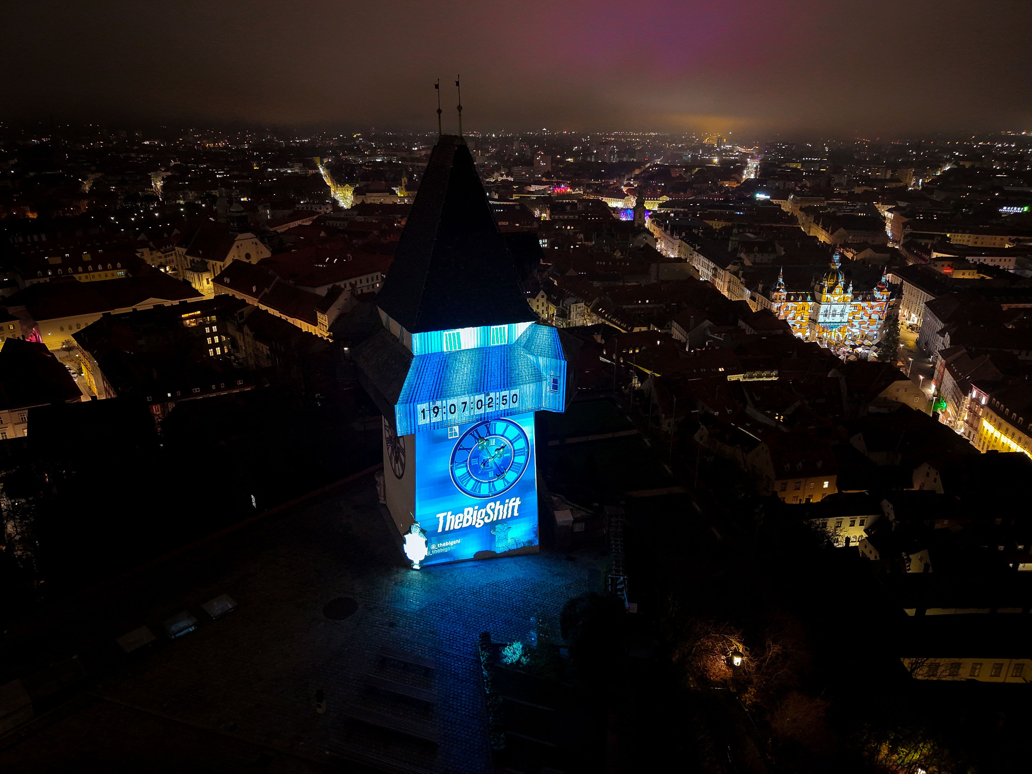 Mit nächtlichen Projektionen, viralen Botschaften und über 500.000 Aufrufen innerhalb einer Woche sorgte die Aktion in Graz für Furore.