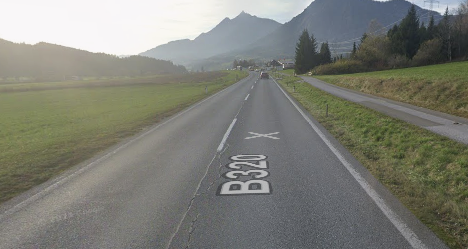 Heute.at - 5 Personen an Bord – ganze Familie bei Crash verletzt