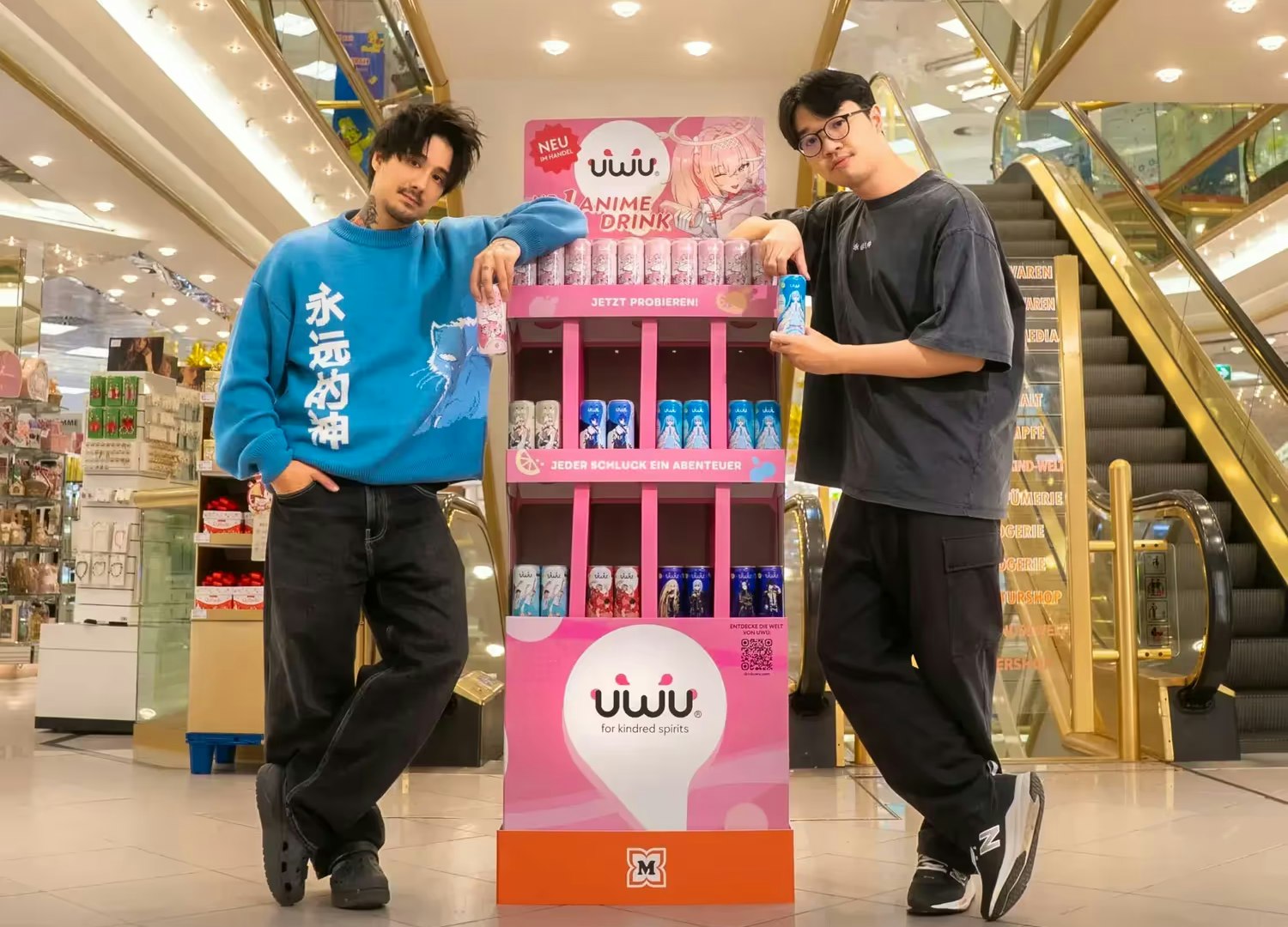 Seit einigen Tagen werben der YouTuber Julien Bam und die Drogeriekette Müller für ein Getränk der Marke Uwu-Drinks.