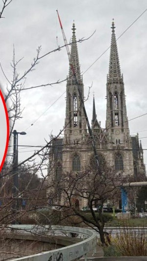 Votivkirche Wien: Palästina-Flaggen nach Demo-Aktion entfernt. Polizei und Kirche reagieren rasch auf umstrittenen Vorfall am Wochenende.