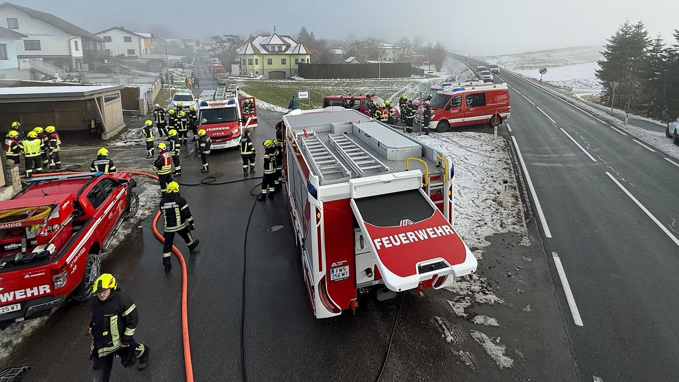 Heute.at - Garagenbrand: Kurzschluss half der Feuerwehr