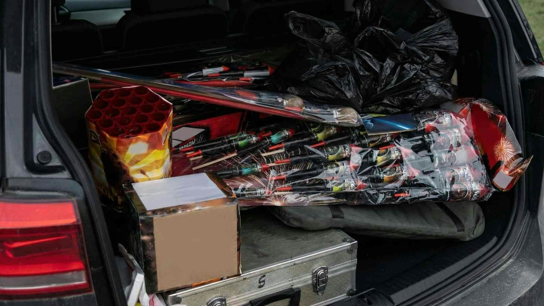 Heute.at - Böller explodiert in Hand von Bub – schwer verletzt