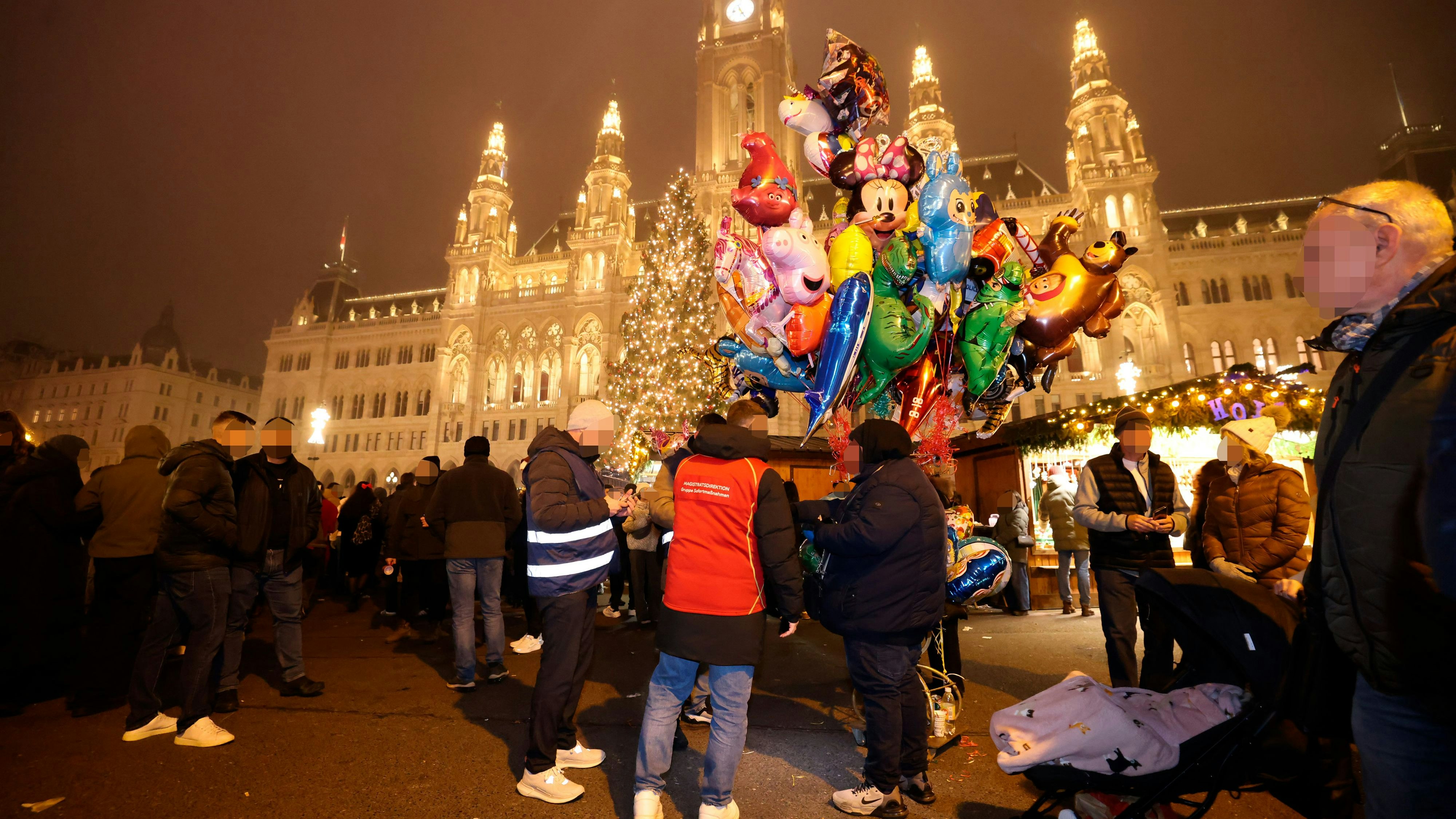 Heute.at - Heute begleitet Weihnachts-Patrouille der Stadt Wien