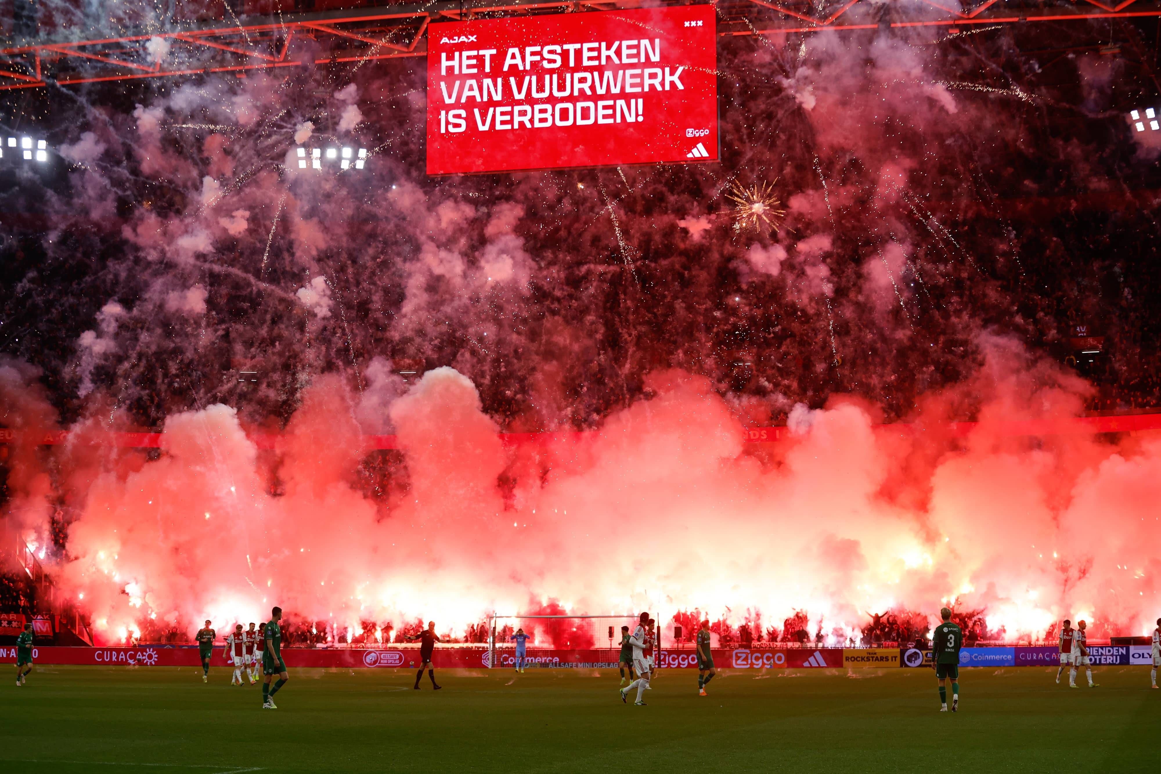 Pyro-Ausschreitungen von Ajax-Ultras