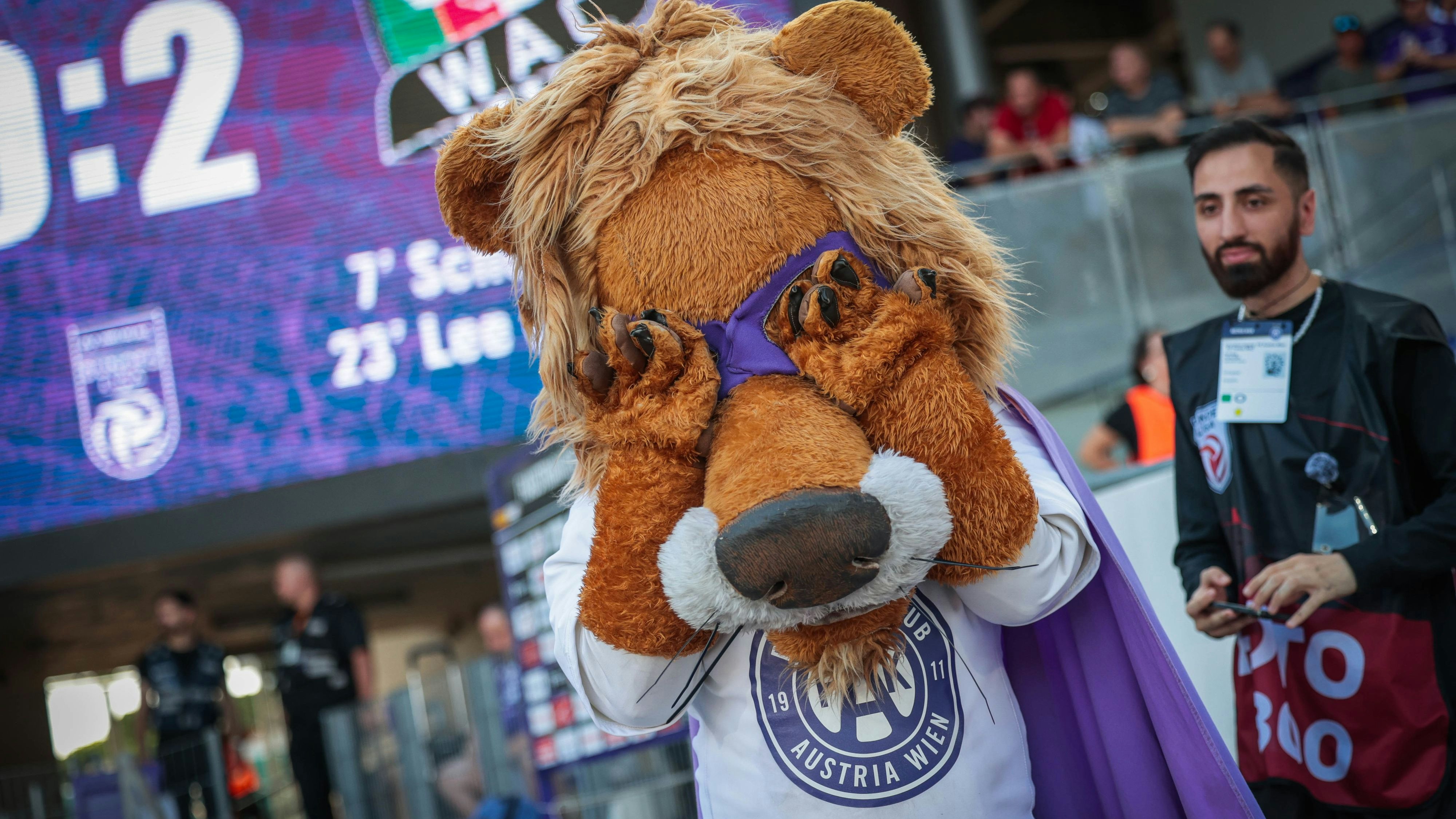 Heute.at - Austria tief im Minus, WAC zahlt am meisten an Berater