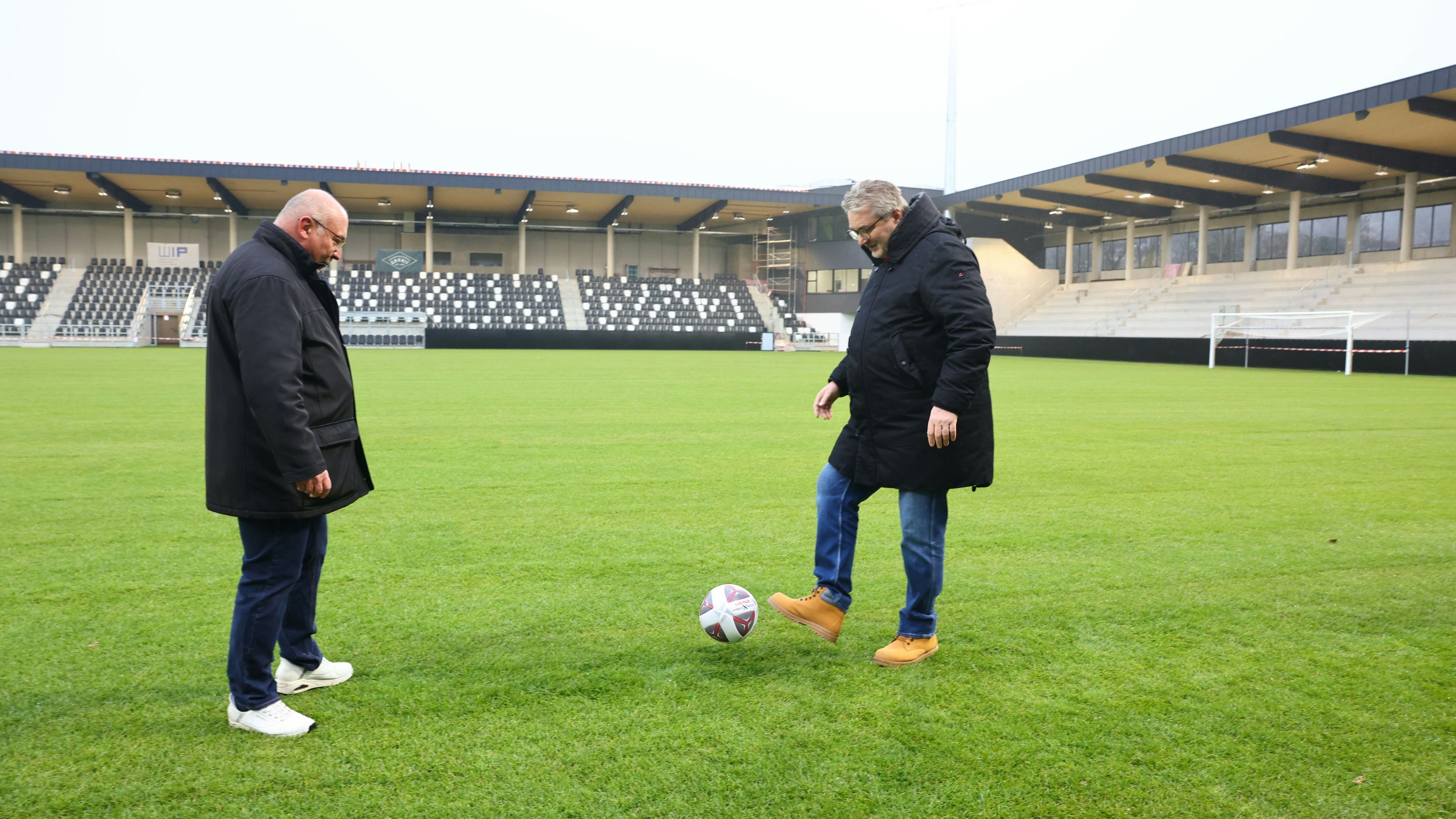 Heute.at - Neues Sportclub-Stadion ist fit für Nationalteam