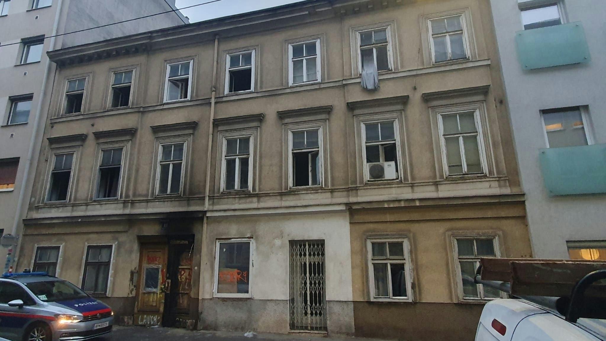 Heute.at - Mysteriöse Brandserie, 1 Toter: Kripo sucht Feuerteufel