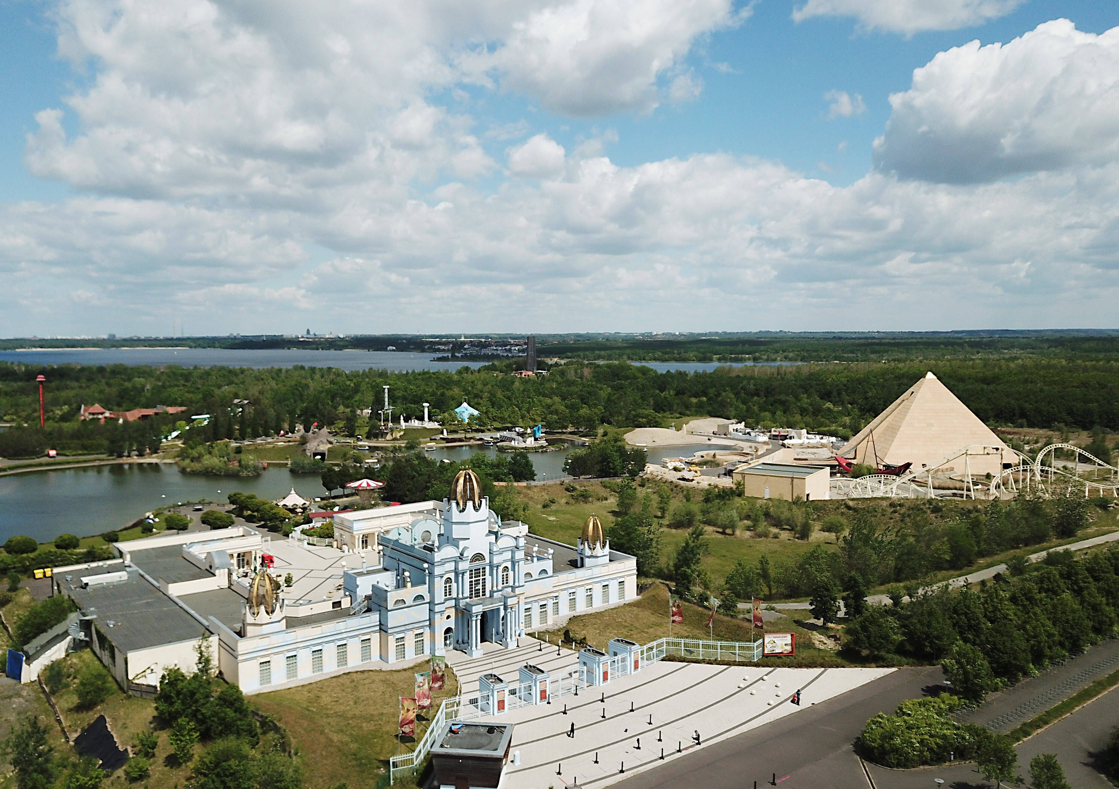 Belantis ist der größte Freizeitpark in Mitteldeutschland. Er liegt in Sachsen, südlich von Leipzig.