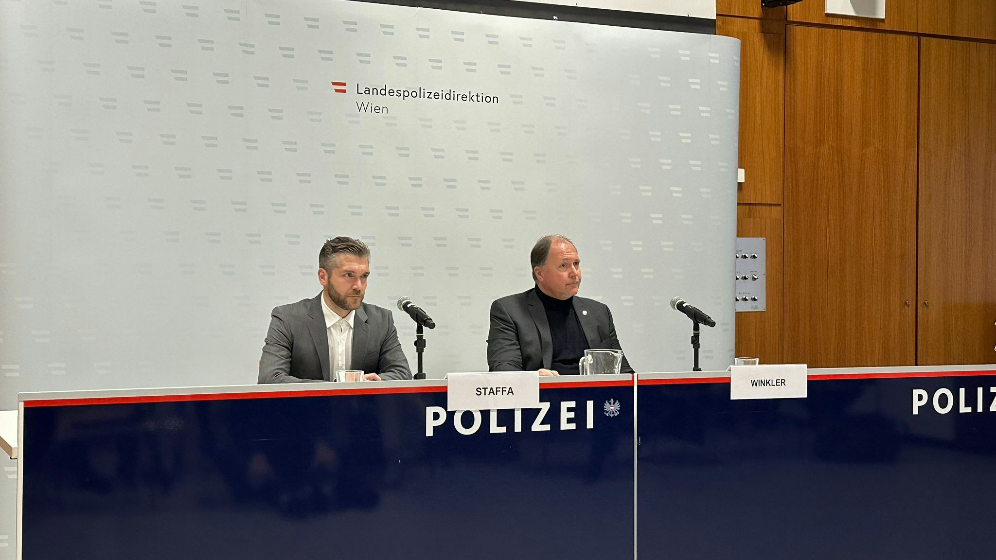 Leitender Ermittler des LKA Oberst Gerhard Winkler und Dominik Staffa
