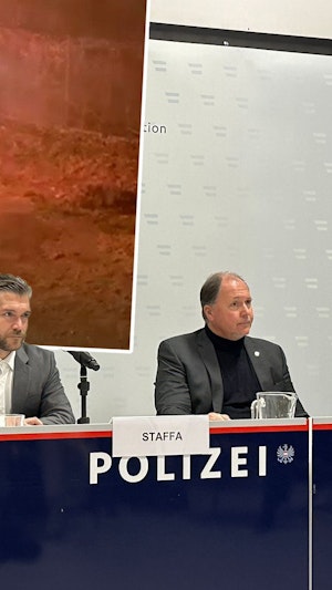 Feuer-Mord Wien: Ermittler entdecken Krypto-Spur und finanzielle Motive. Neue Details zum brutalen Mord an ukrainischem Studenten.