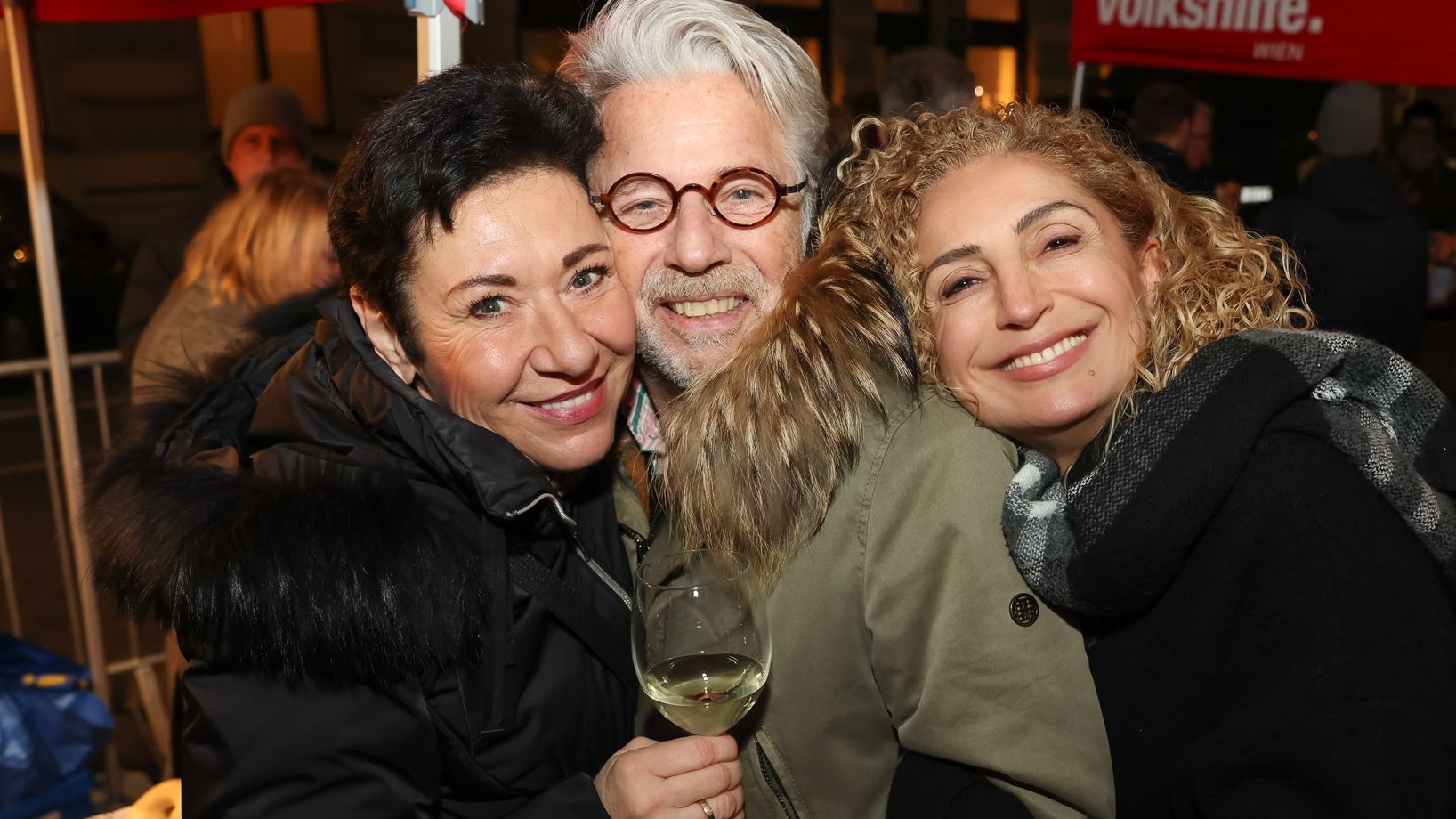 Heute.at - Händler & Hirschal zeigen klare Kante gegen Gewalt