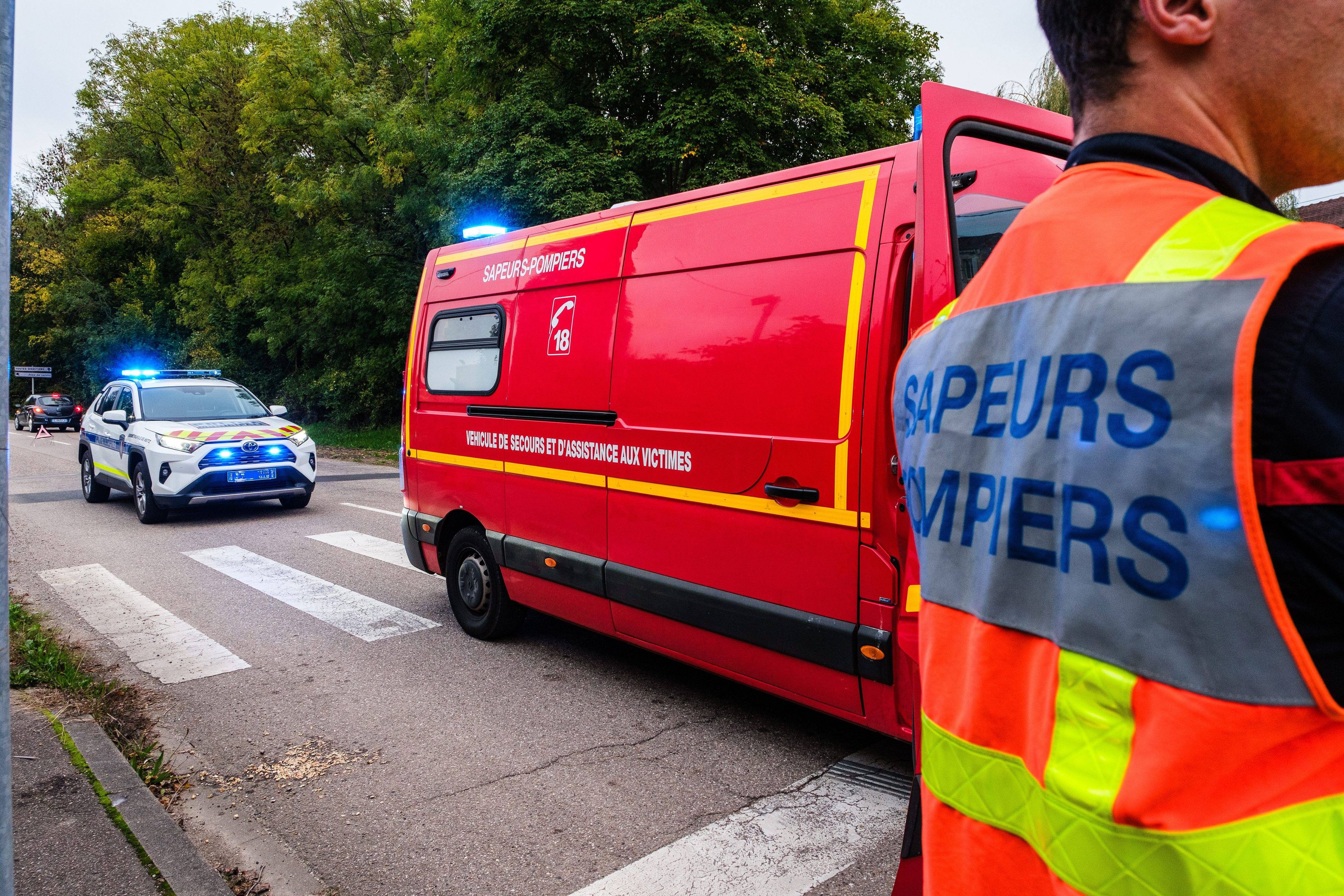 Bei einem schweren Unfall in Südfrankreich sind drei Jugendliche ums Leben gekommen.