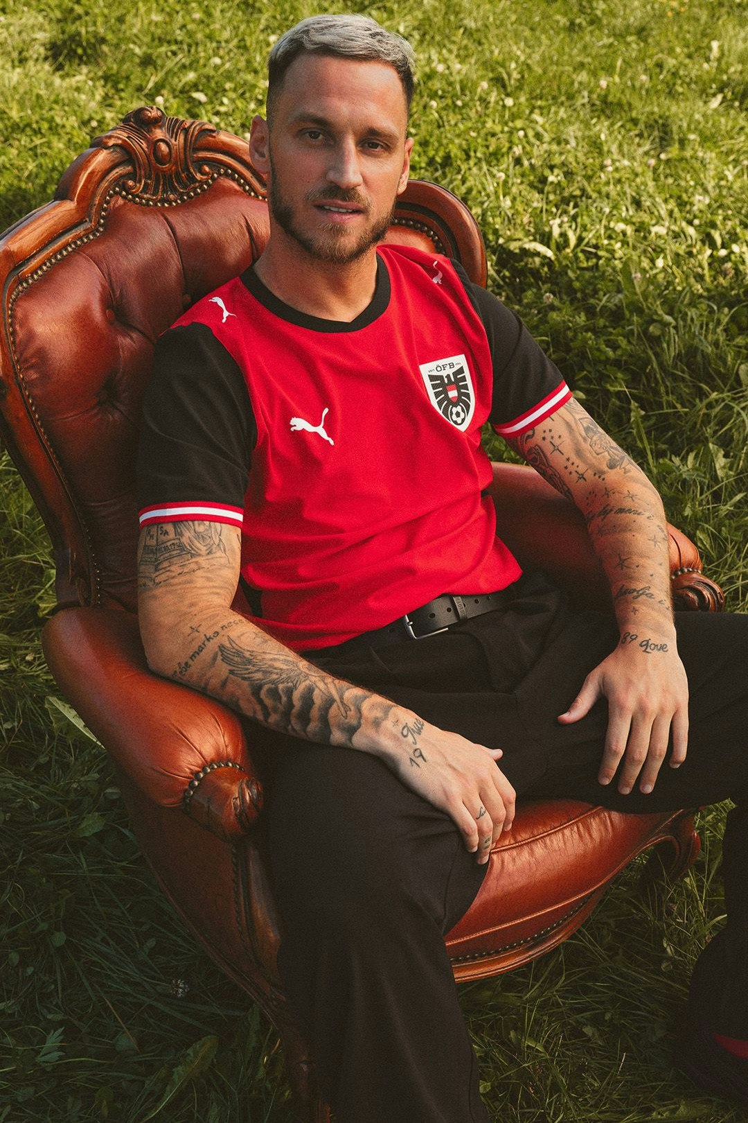 Passt wie angegossen: Team-Rekordtorschütze Marko Arnautovic im Herrensessel auf der Alm