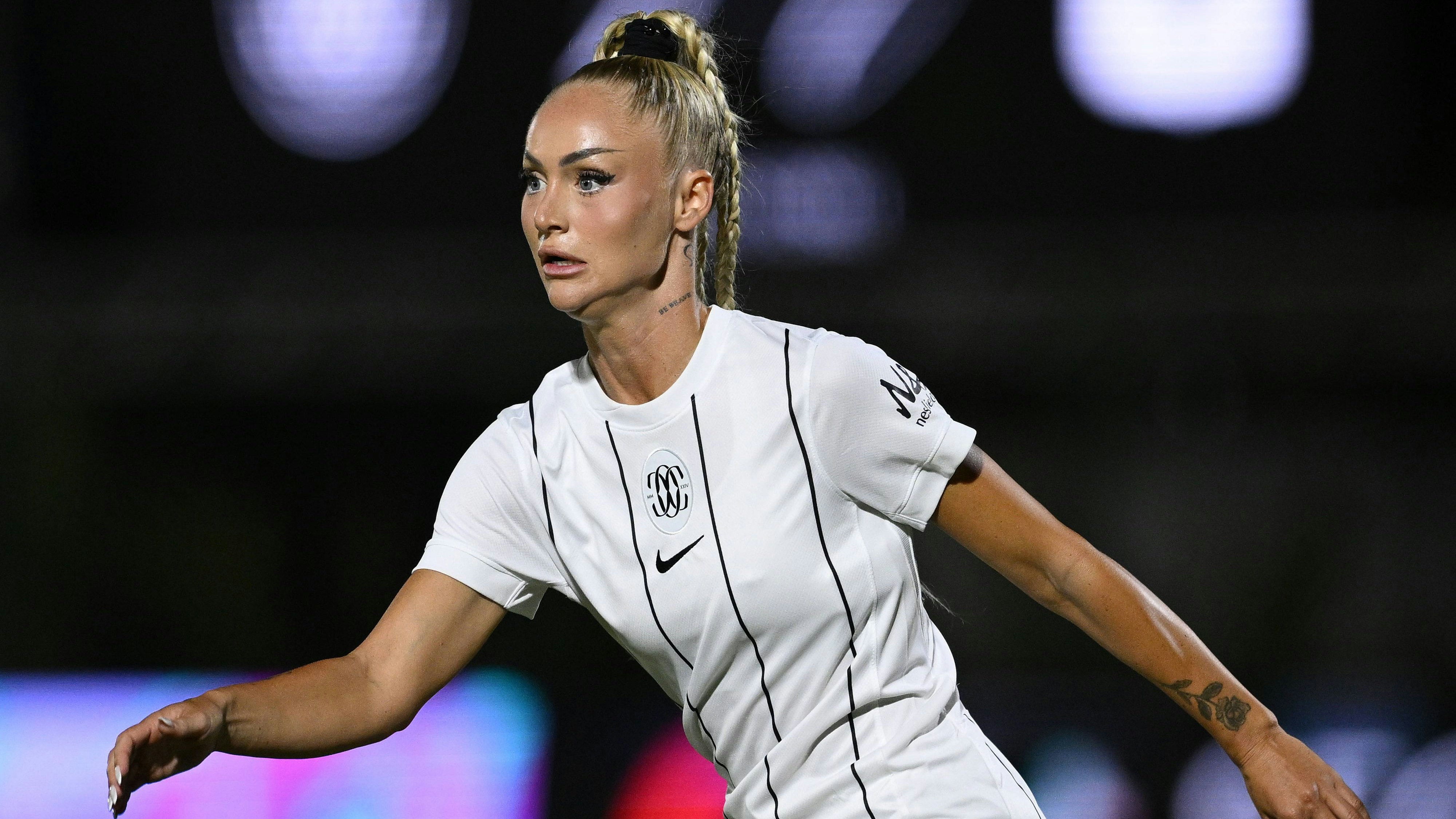 Heute.at - Fußball-Beauty Lehmann verkündet Olympia-Auftritt