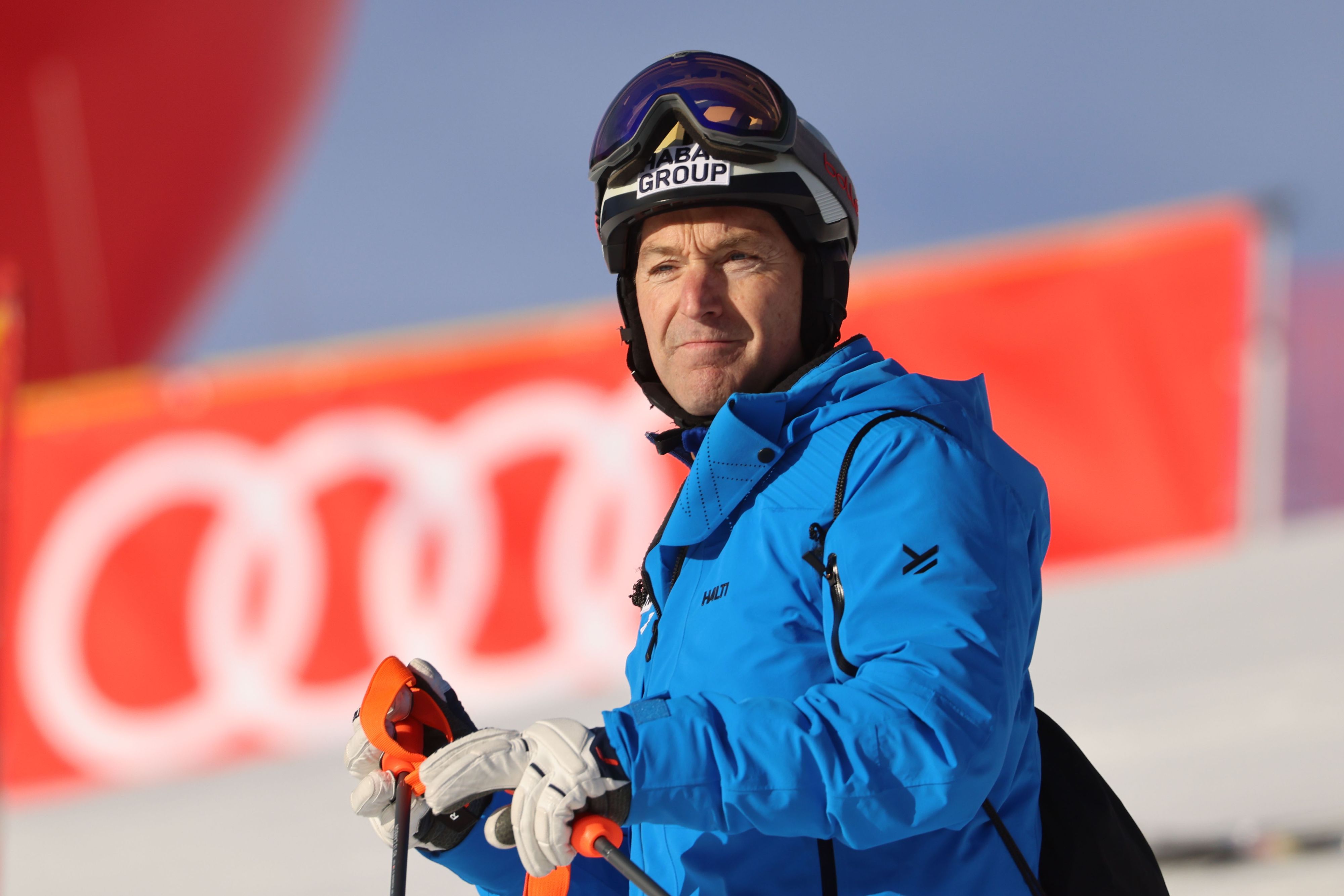 Hans Knauß bringt einen Vorschlag ein.