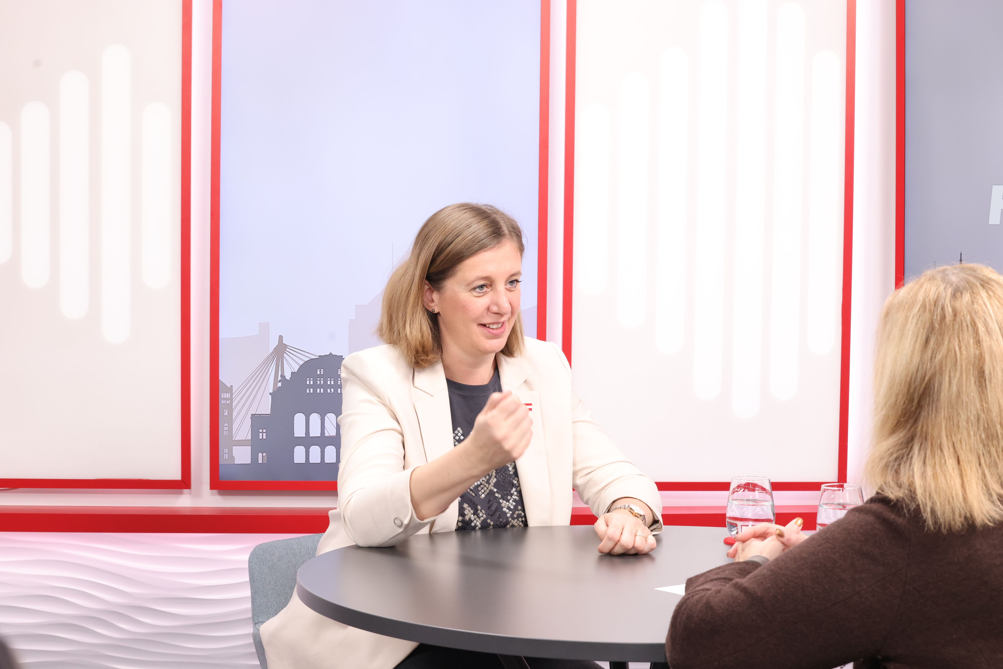 Finanzstaatssekretärin Barbara Eibinger-Miedl (ÖVP) im <em>