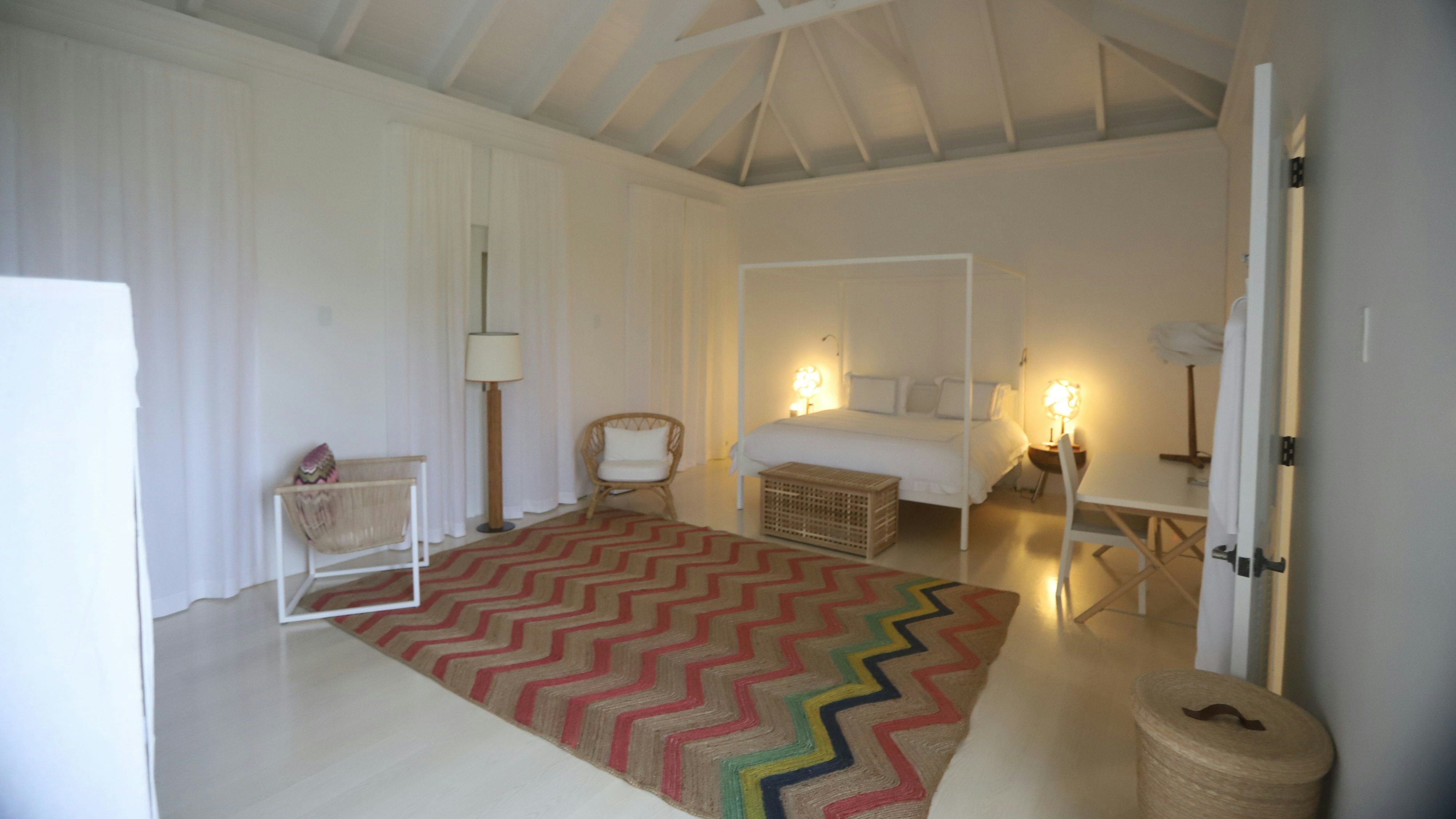 Bilder und Videos aus dem Jahr 2020 zeigen das Haus des verstorbenen Sexualstraftäters Jeffrey Epstein