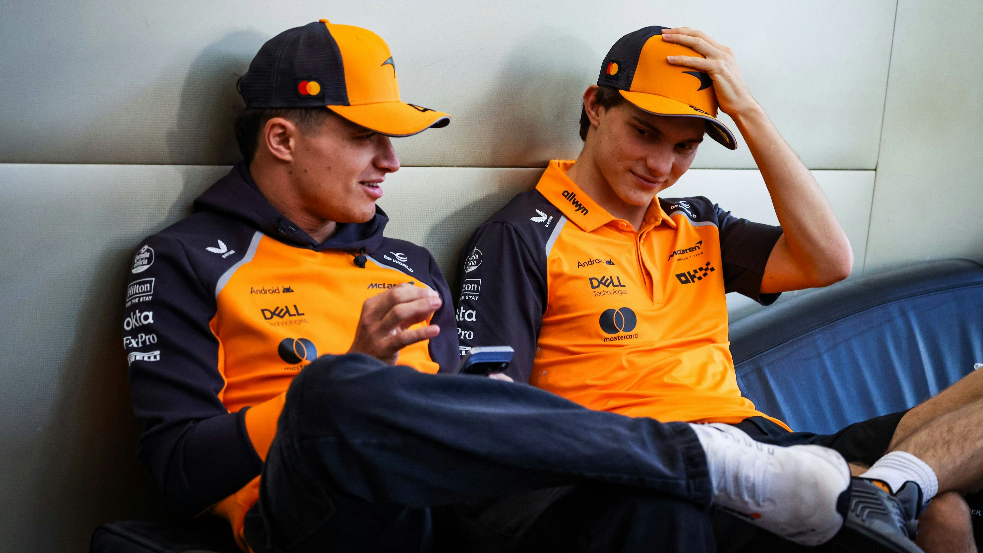 Heute.at - Stallorder-Rätsel bei McLaren vor dem Titel-Showdown