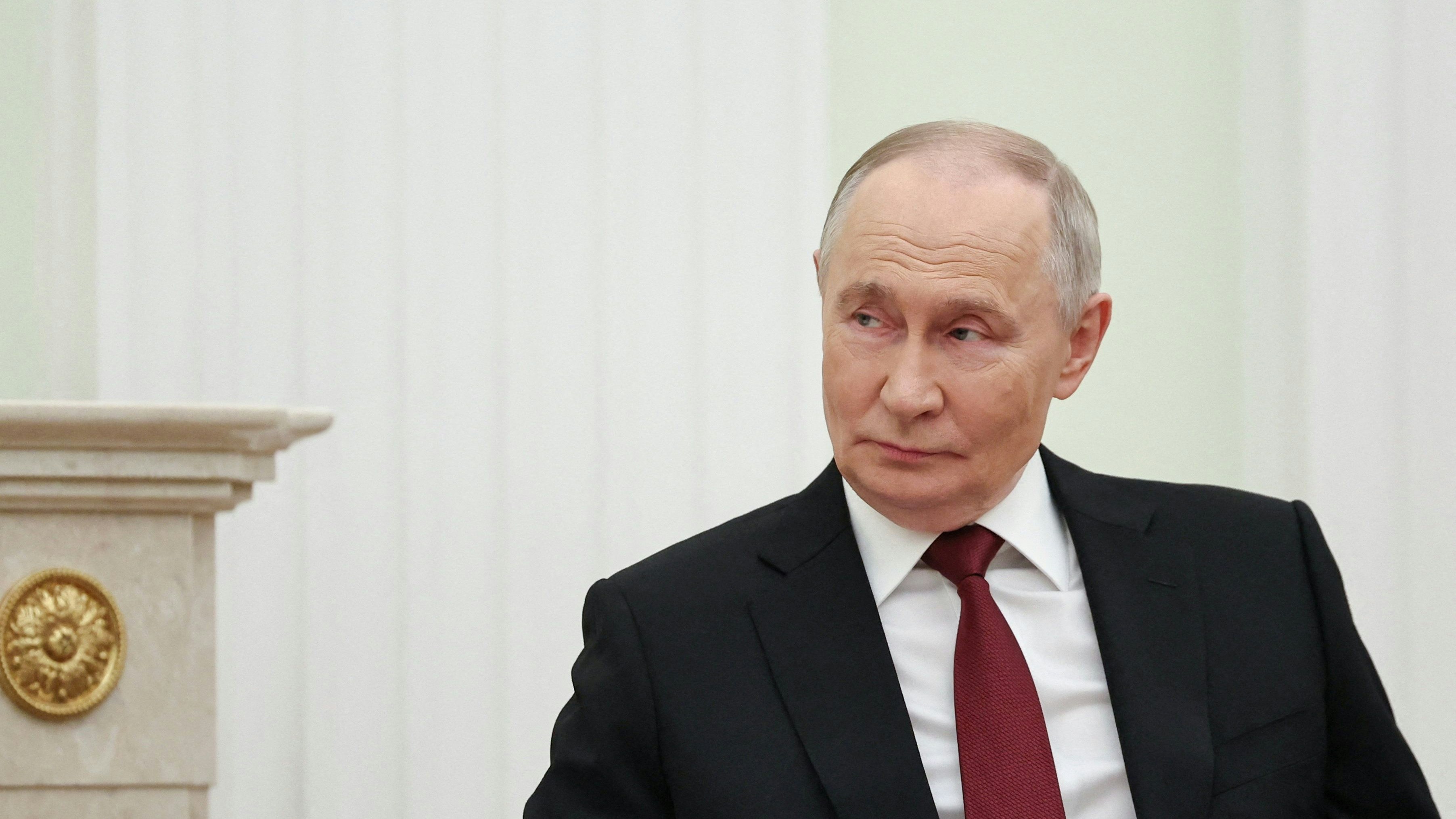 Heute.at - Nowitschok in Parfümflasche – Bericht belastet Putin