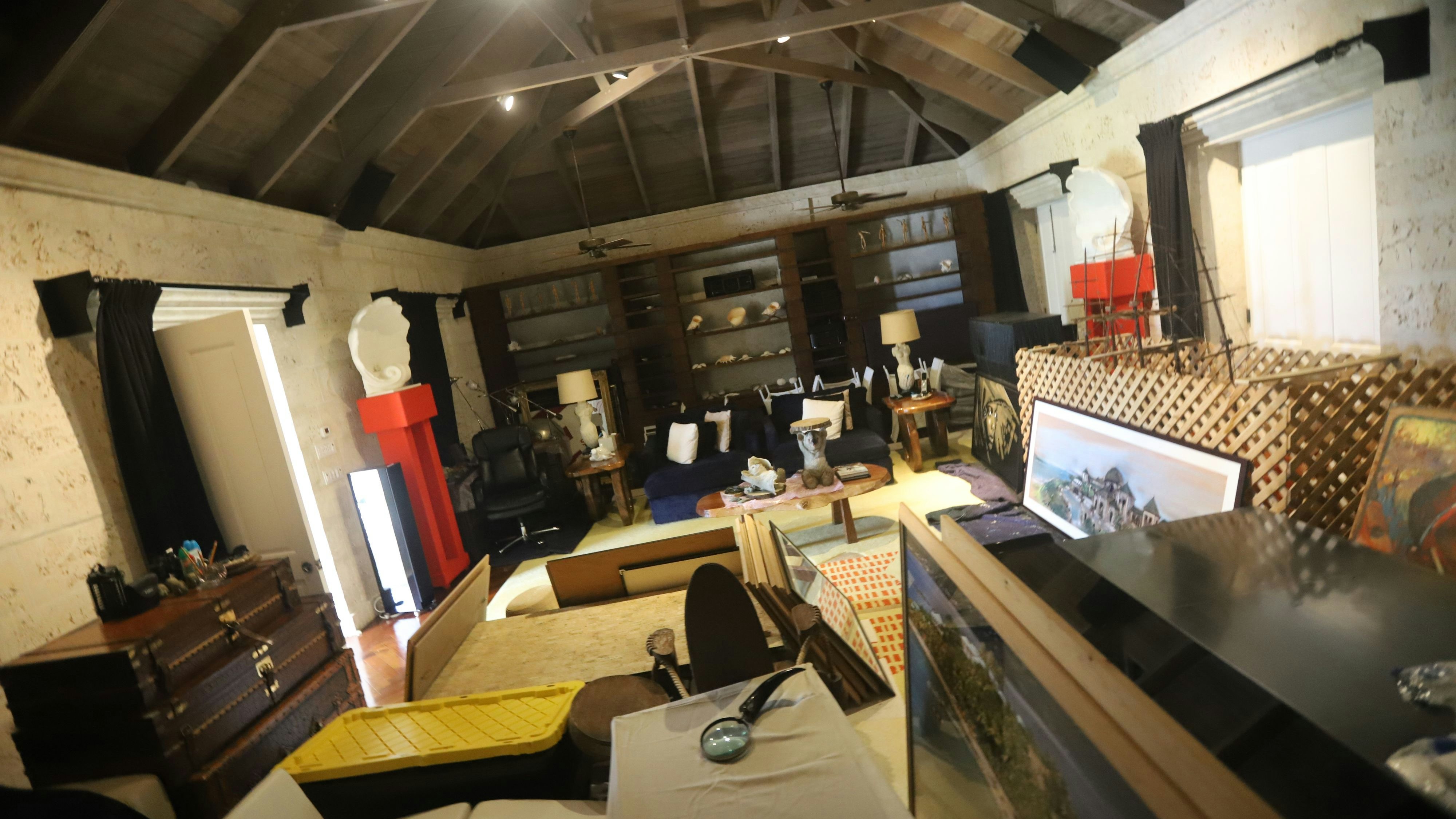 Bilder und Videos aus dem Jahr 2020 zeigen das Haus des verstorbenen Sexualstraftäters Jeffrey Epstein