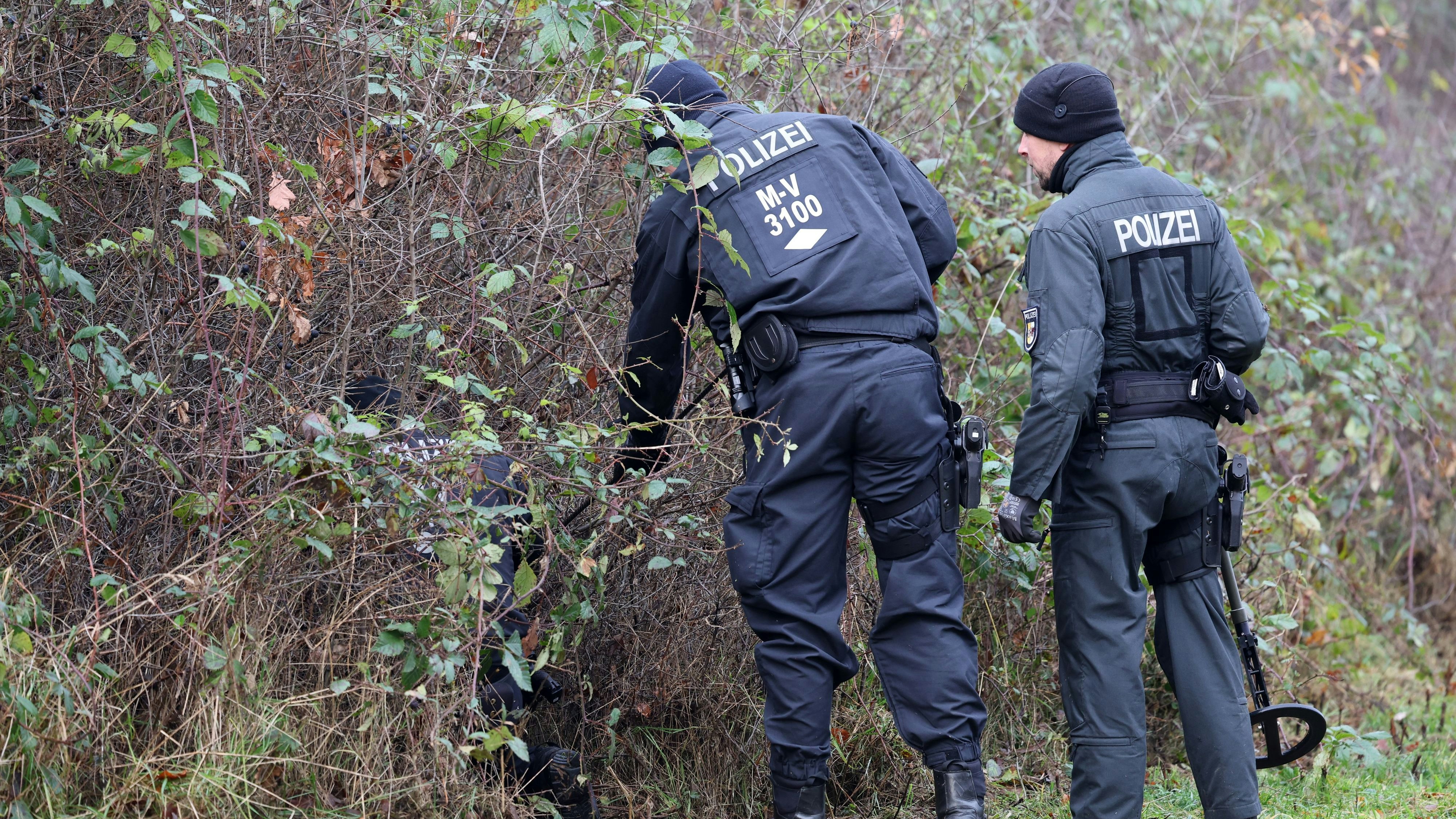 Heute.at - Fall Fabian (8) – Polizei untersucht Fundort erneut