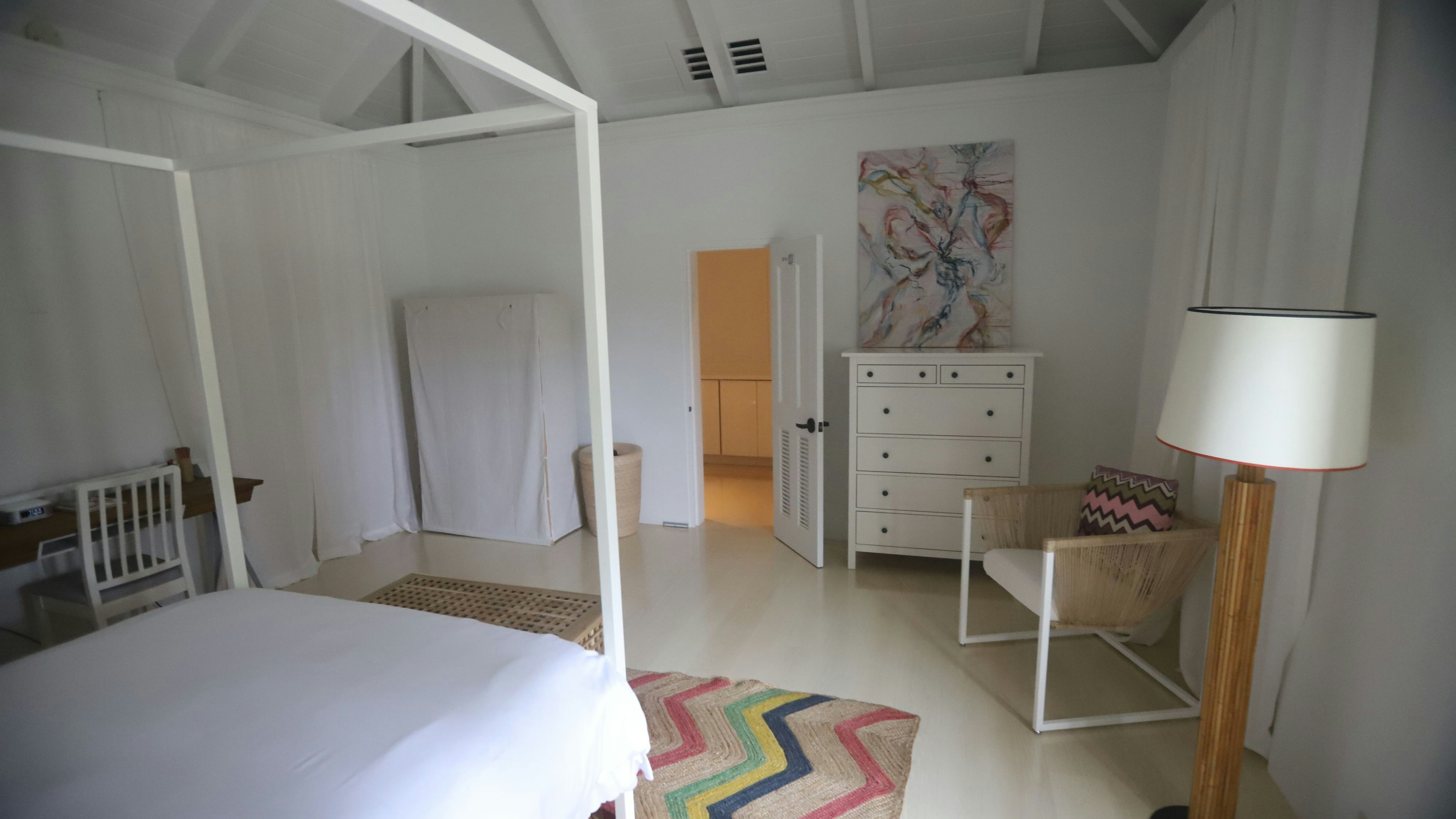 Bilder und Videos aus dem Jahr 2020 zeigen das Haus des verstorbenen Sexualstraftäters Jeffrey Epstein