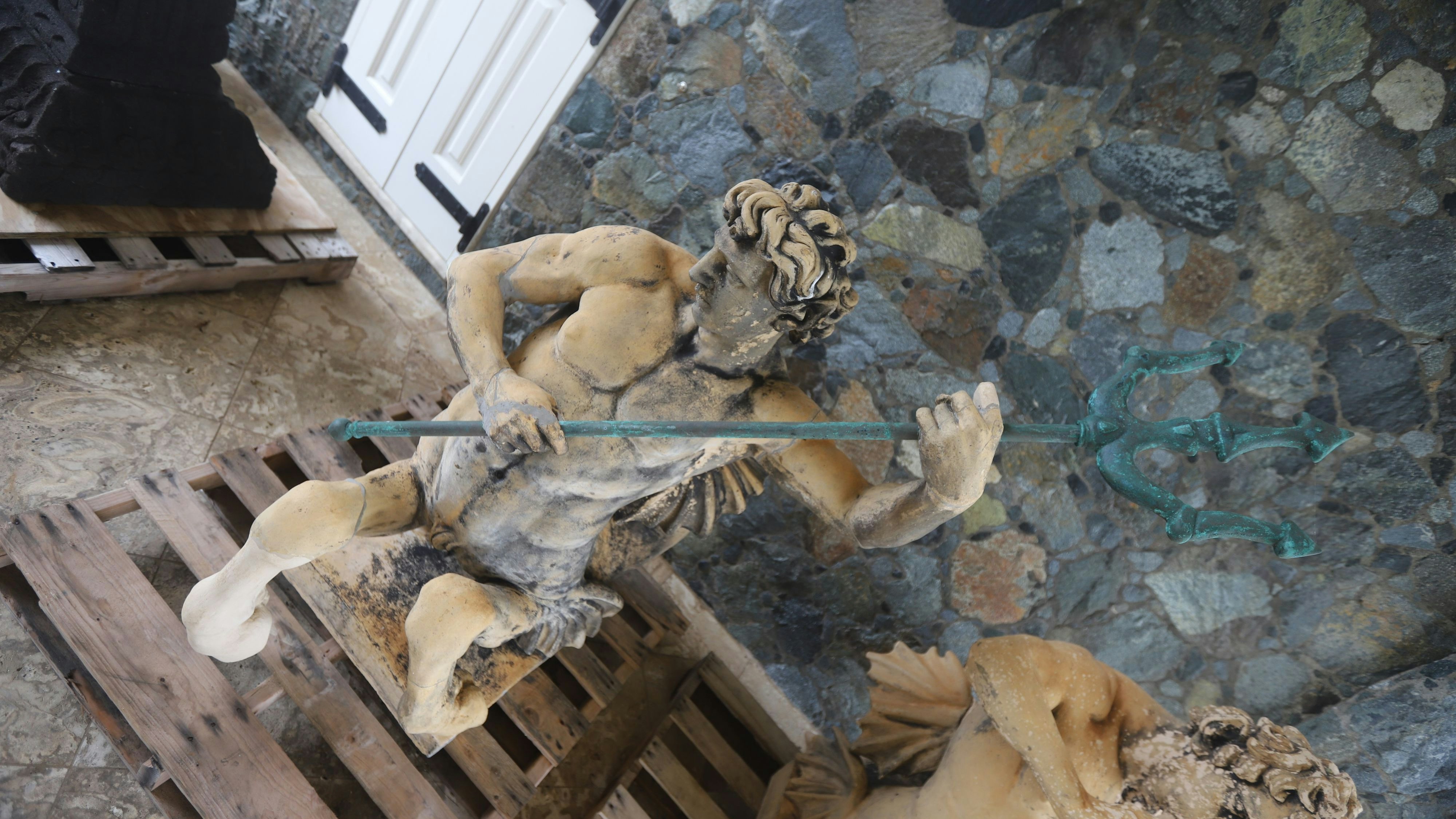 Bilder und Videos aus dem Jahr 2020 zeigen das Haus des verstorbenen Sexualstraftäters Jeffrey Epstein