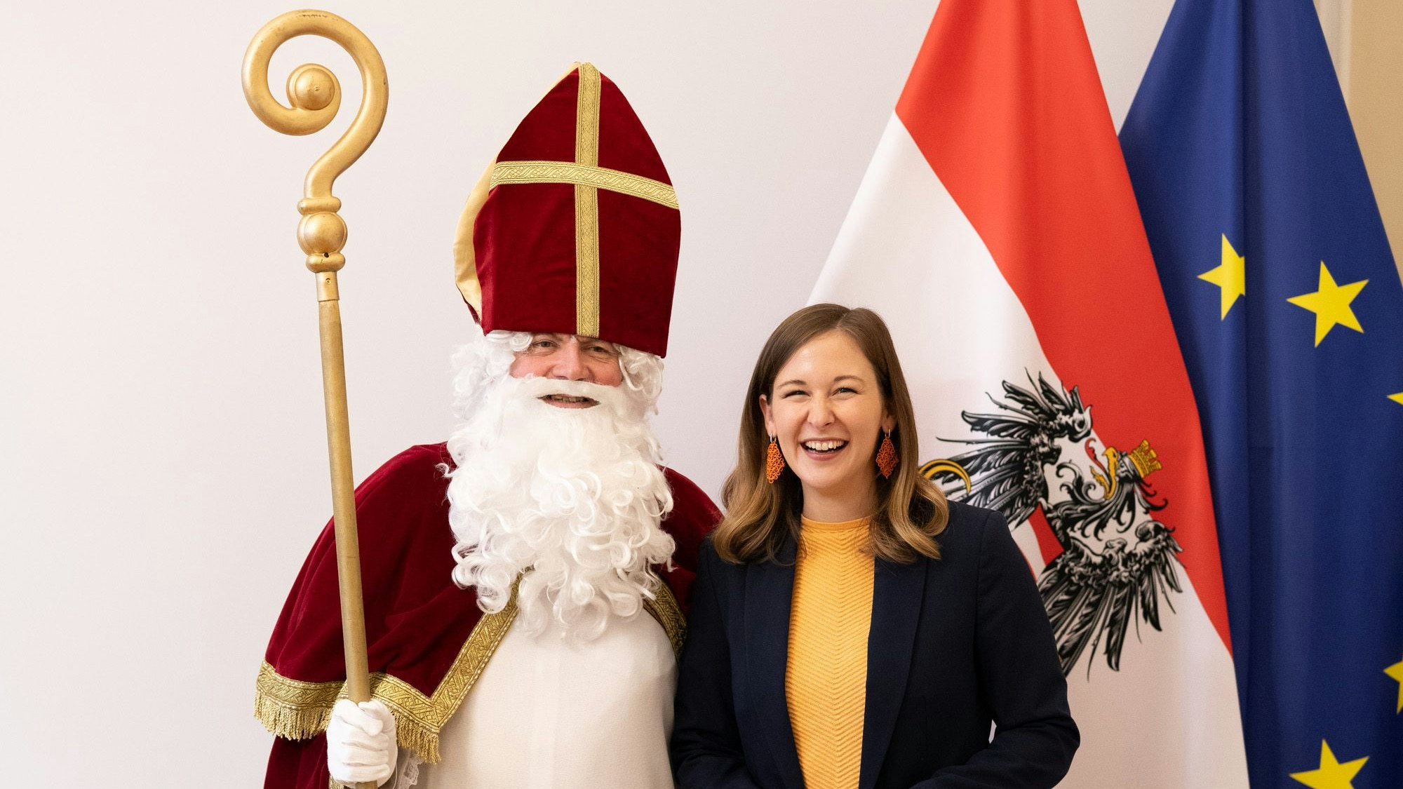 Heute.at - Plakolm sagt an: Nikolo gehört in den Kindergarten