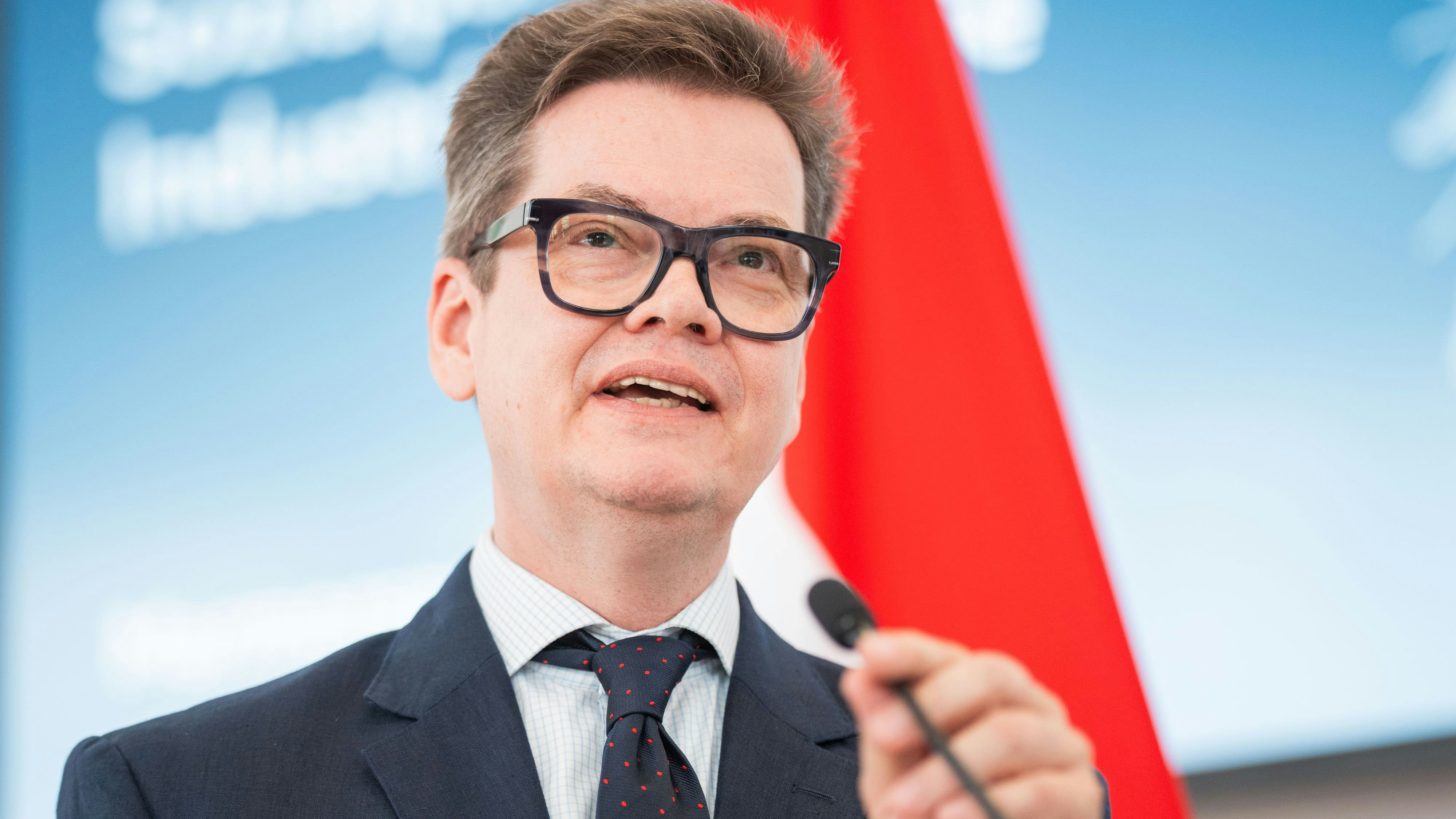 IV-Generalsekretär Christoph Neumayer sieht im vorgestellten 113-Punkte-Plan einen Schritt in die richtige Richtung