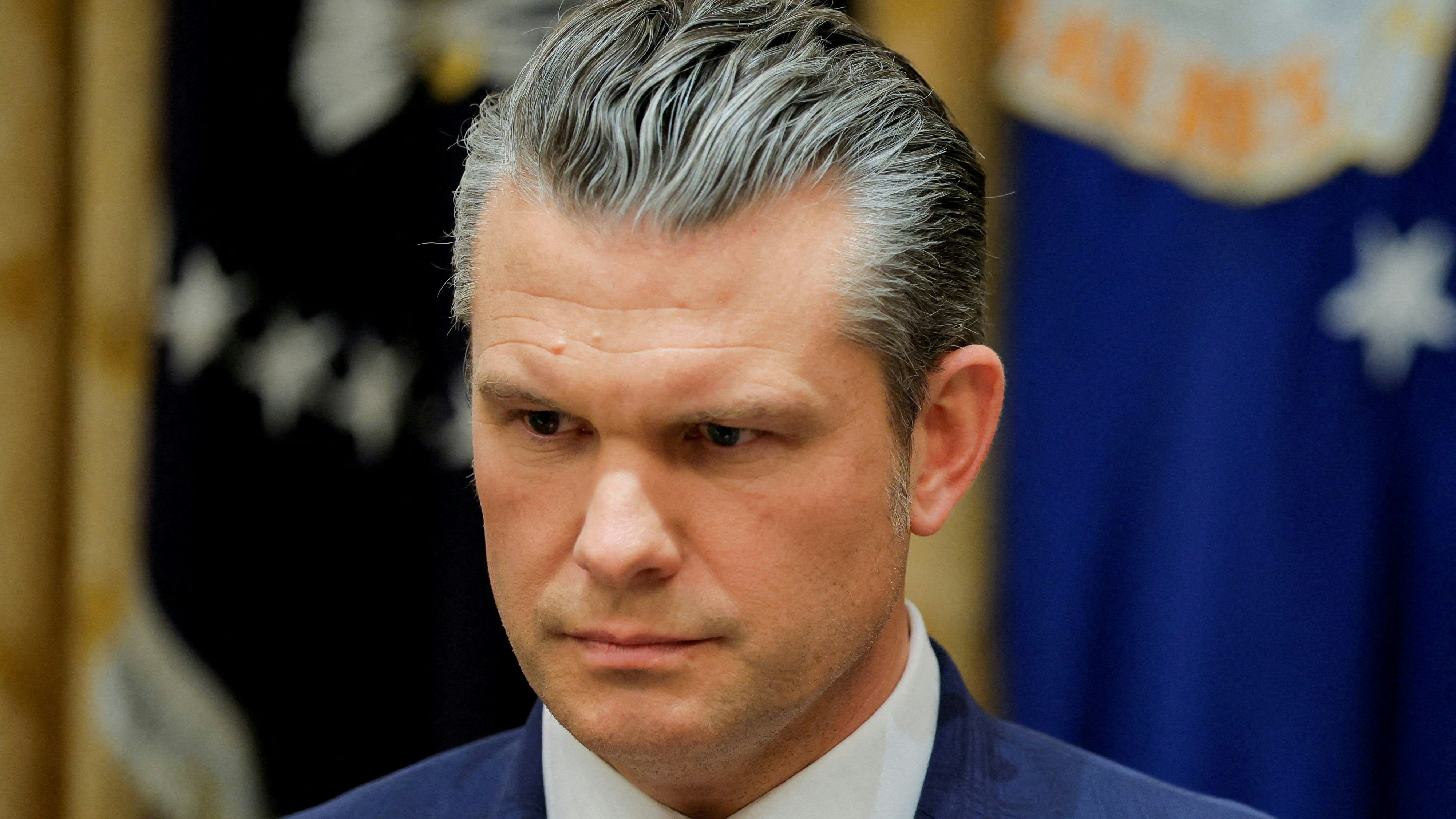 Chat-Affäre: Pentagon-Bericht belastet Hegseth schwer