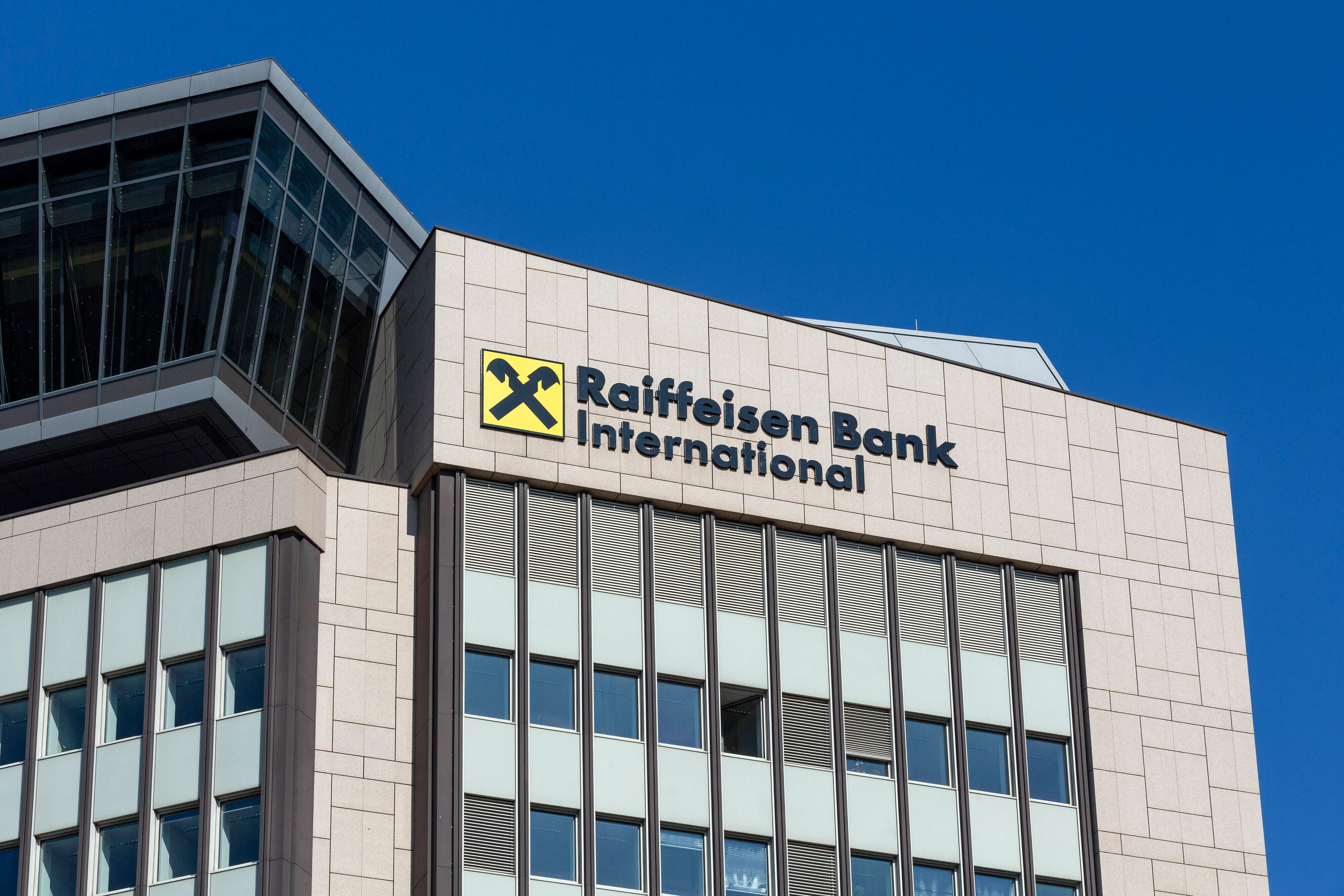 Heute.at - AMS-Frühwarnsystem: Raiffeisen plant Personalabbau