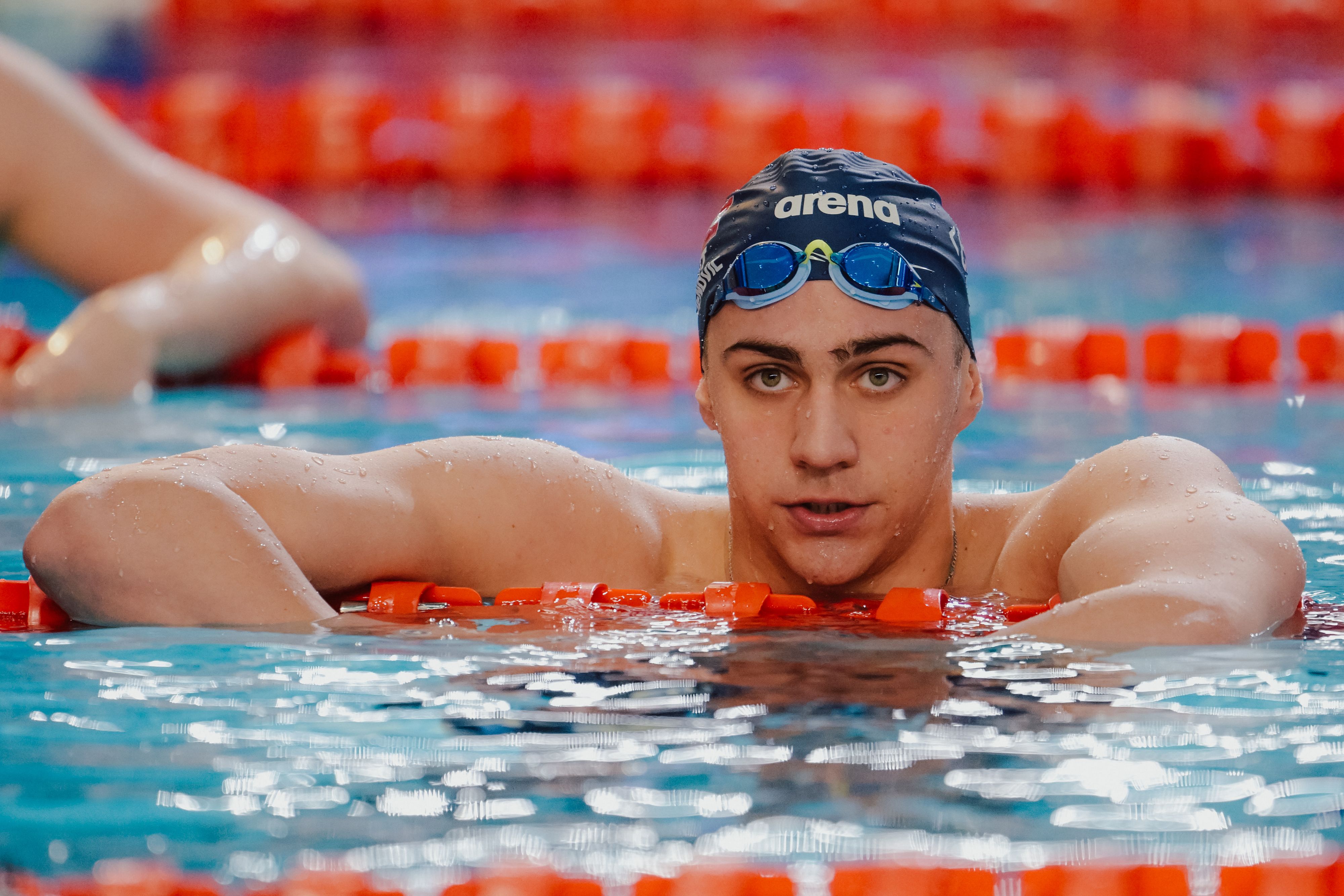 Schwimm-Ass Luka Mladenovic.