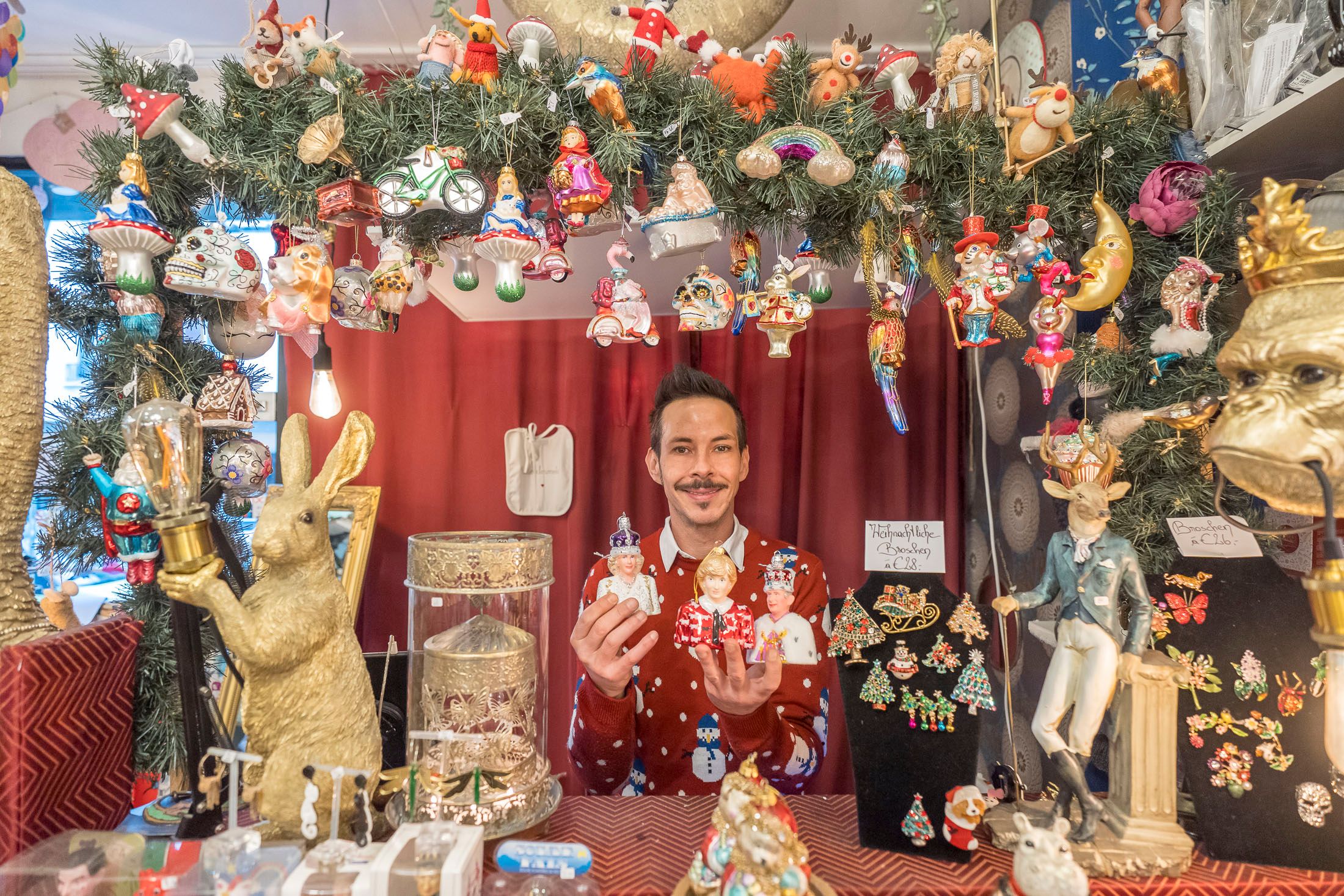 Oskar Strasser zeigt <em>