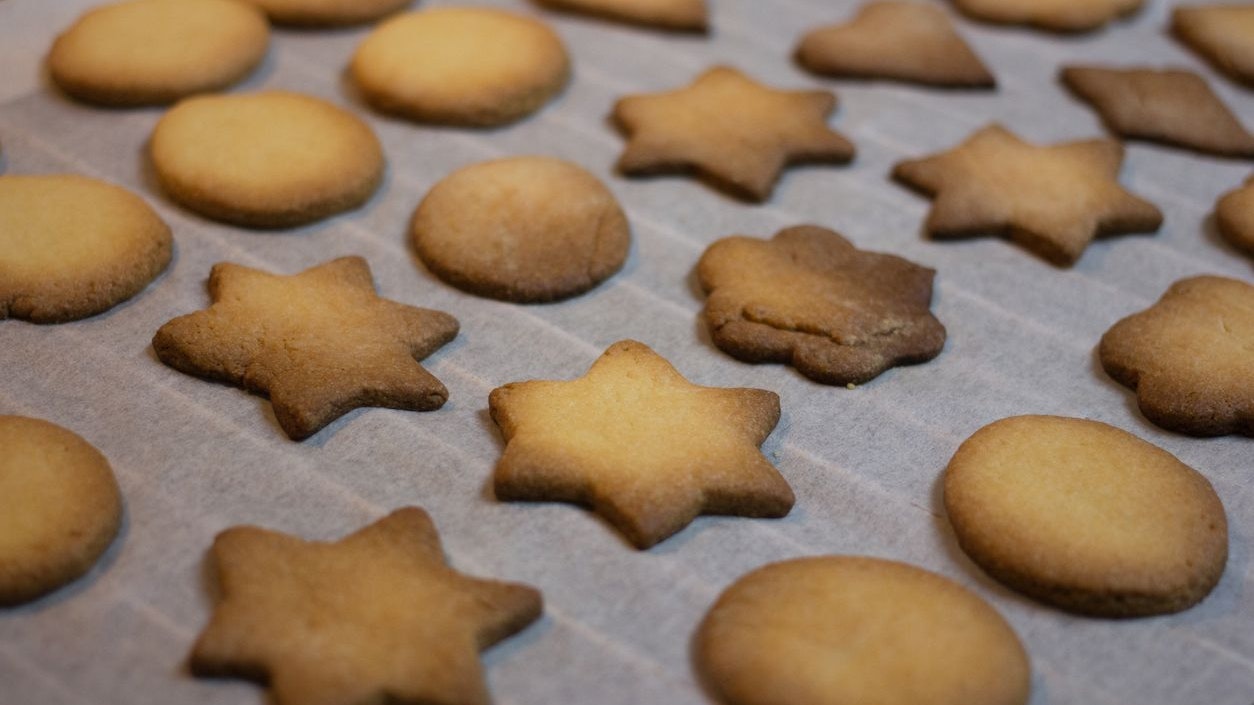 Heute.at - Zu braun – warum das bei Weihnachtskeksen nicht gut ist