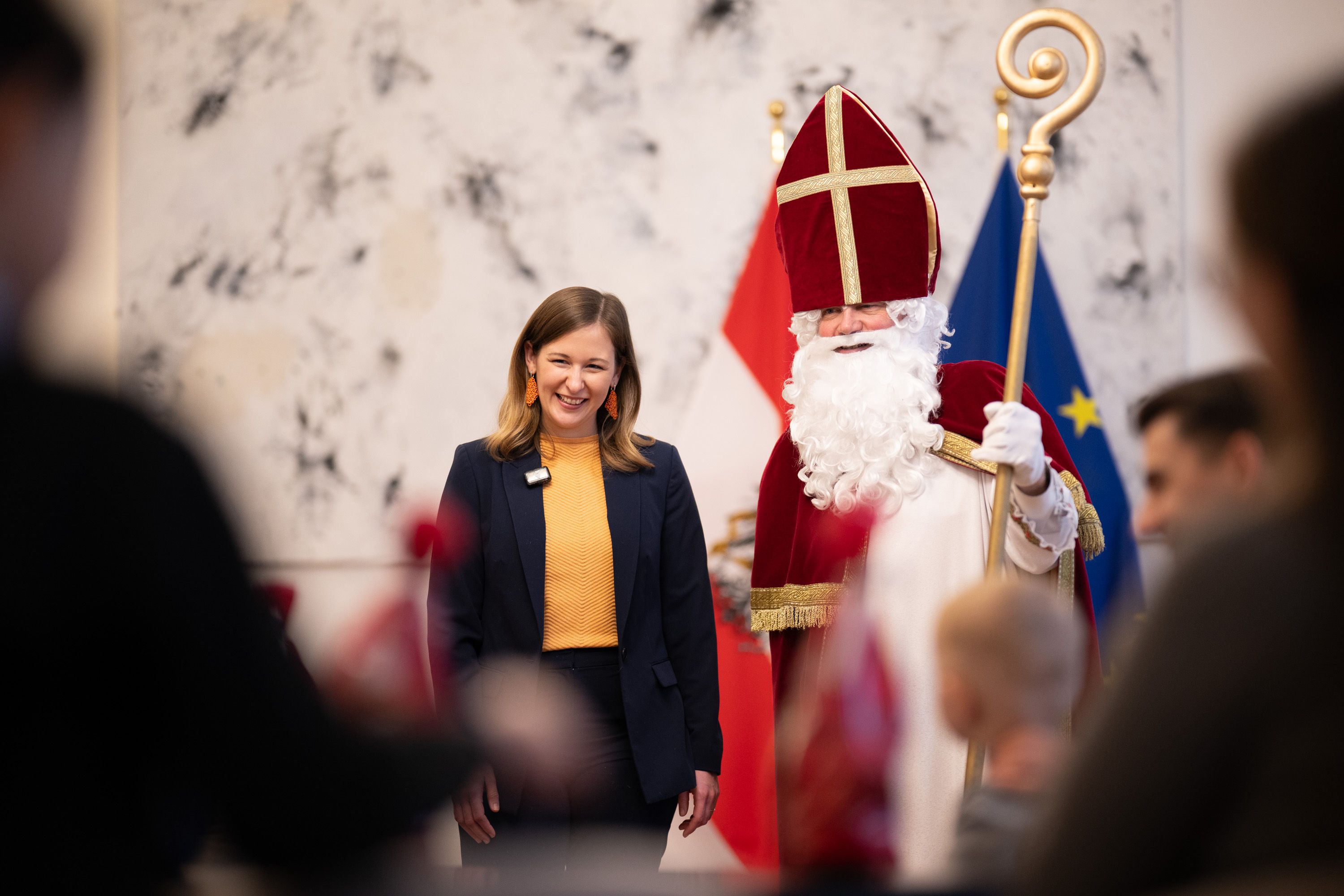 Wenn ich einmal mit den Kopftüchln fertig bin, dann räum' ich dem Zottelbären neben mir den Turban obe