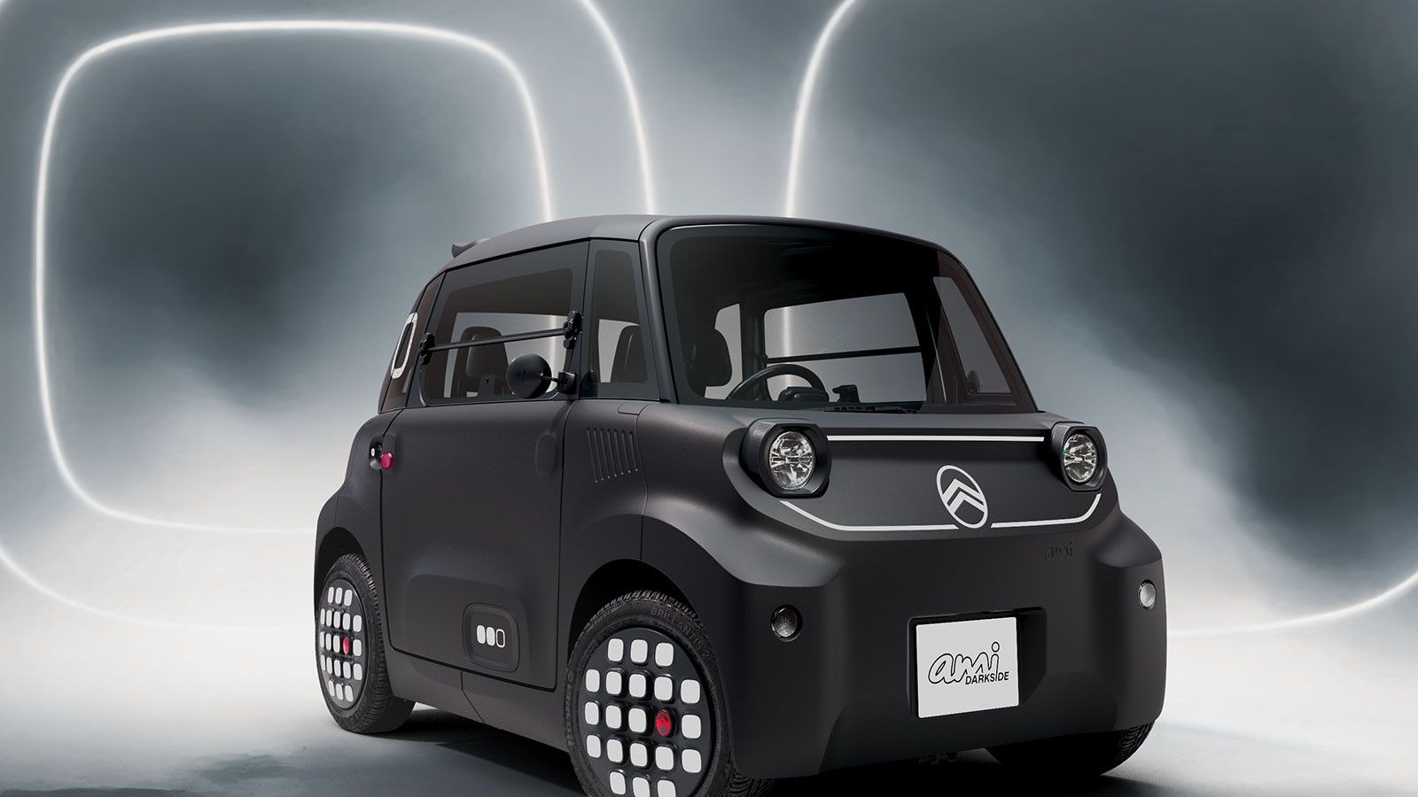 Heute.at - Citroëns Ami Dark Side: Microcar im dunklen Power-Look