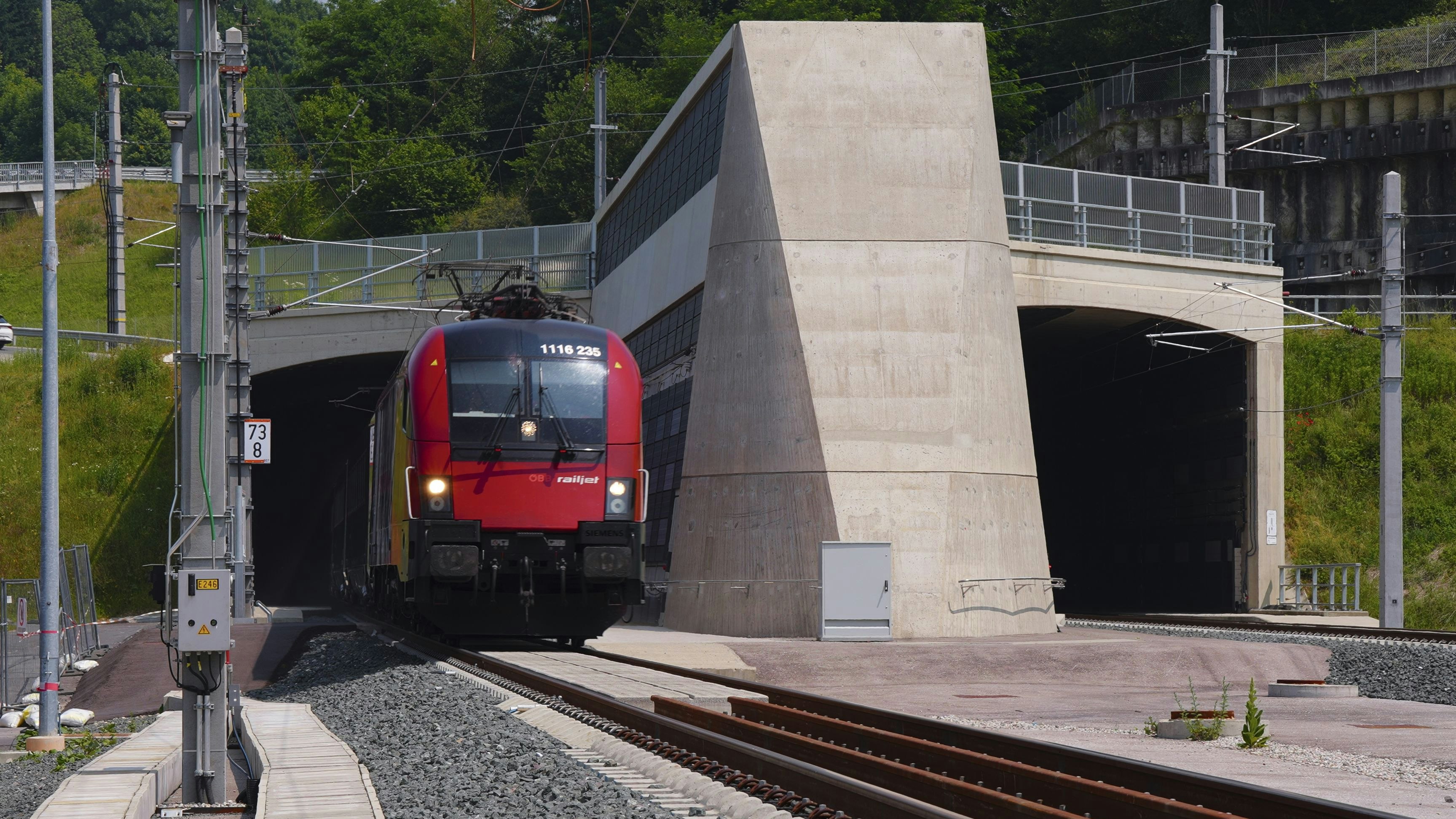 Heute.at - Erstmals seit Jahrzehnten – ÖBB lassen aufhorchen