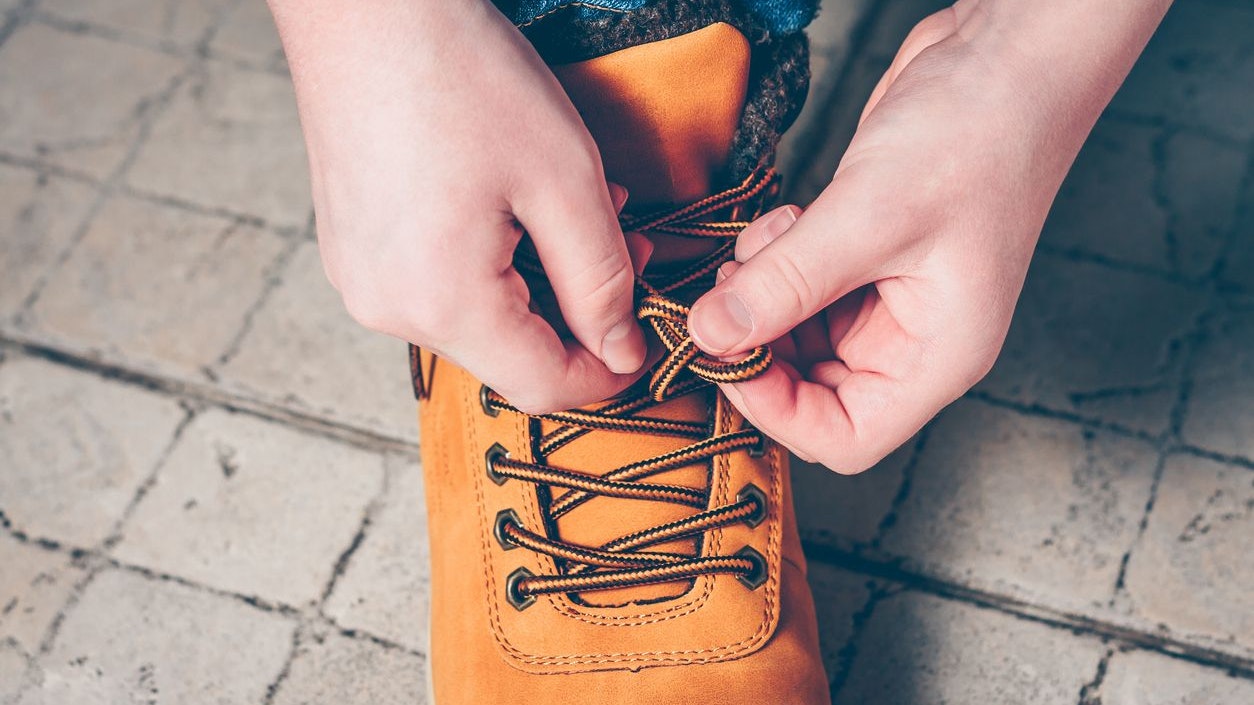 Heute.at - So schnell hast du deine Schuhe noch nie gebunden