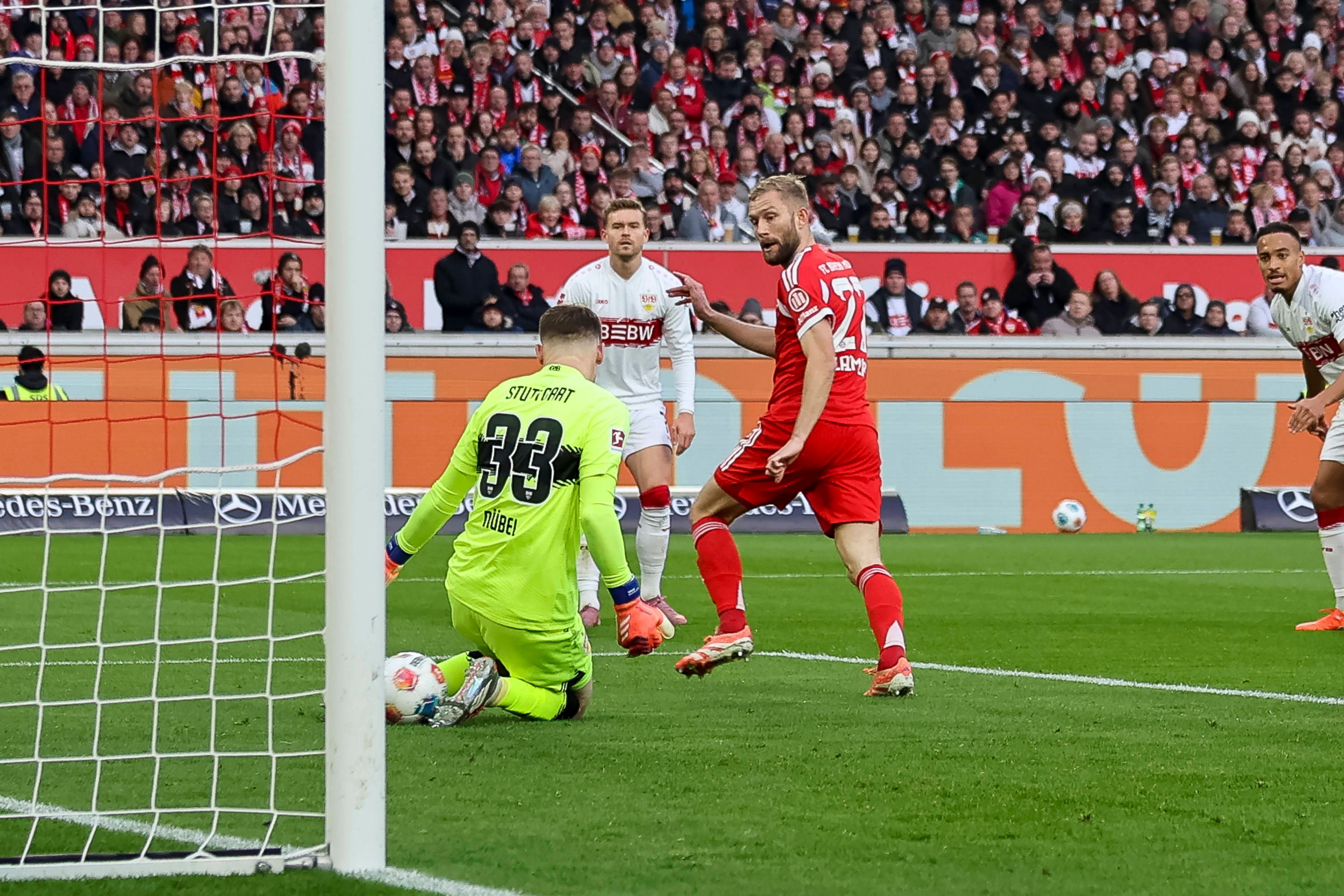 Heute.at - Nachlese: Bayern schlagen Stuttgart dank Laimer-Treffer