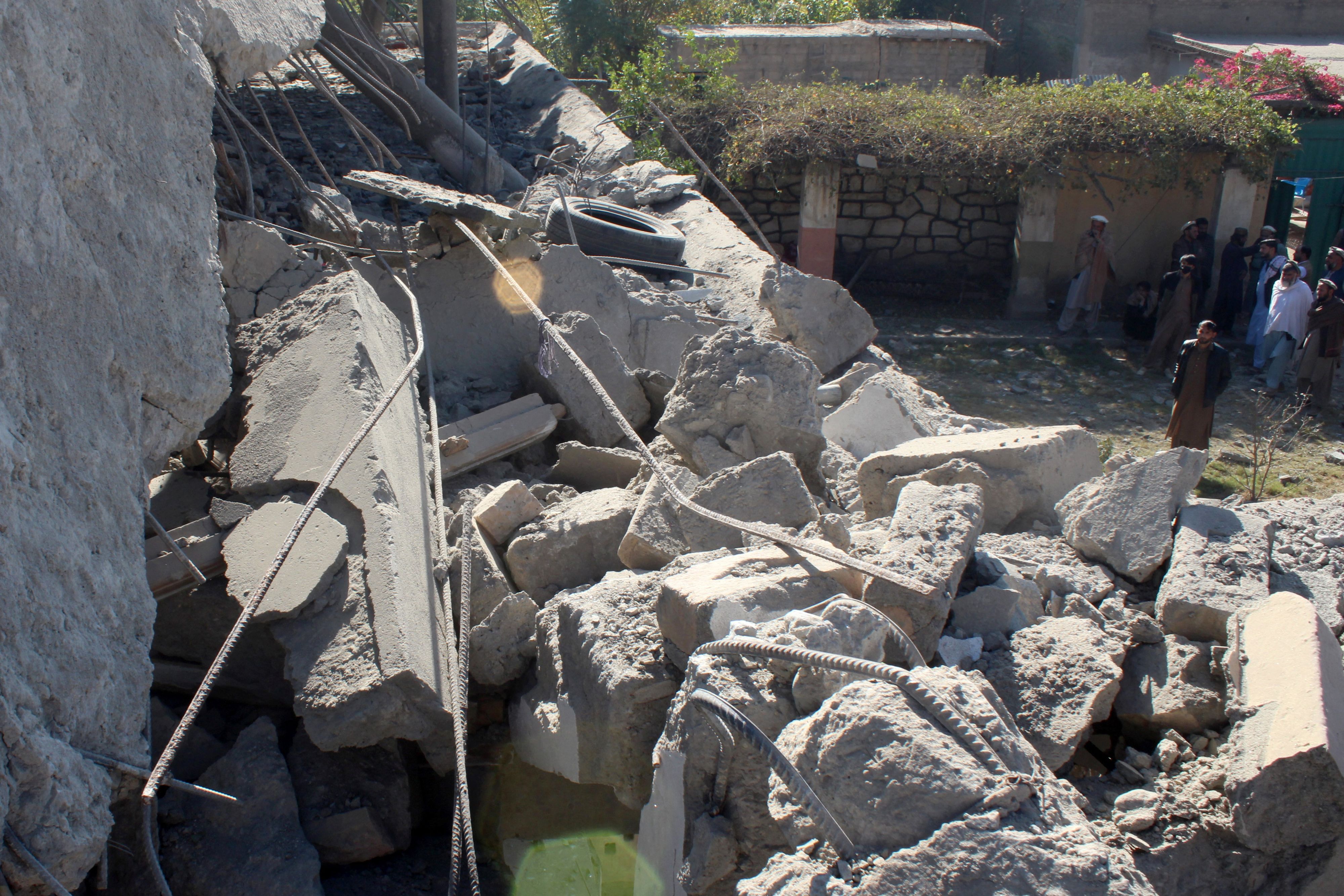 Ali Mohammed Hakmal, Informationsminister der Provinz Kandahar, spricht gegenüber AFP von Angriffen der pakistanischen Seite mit 