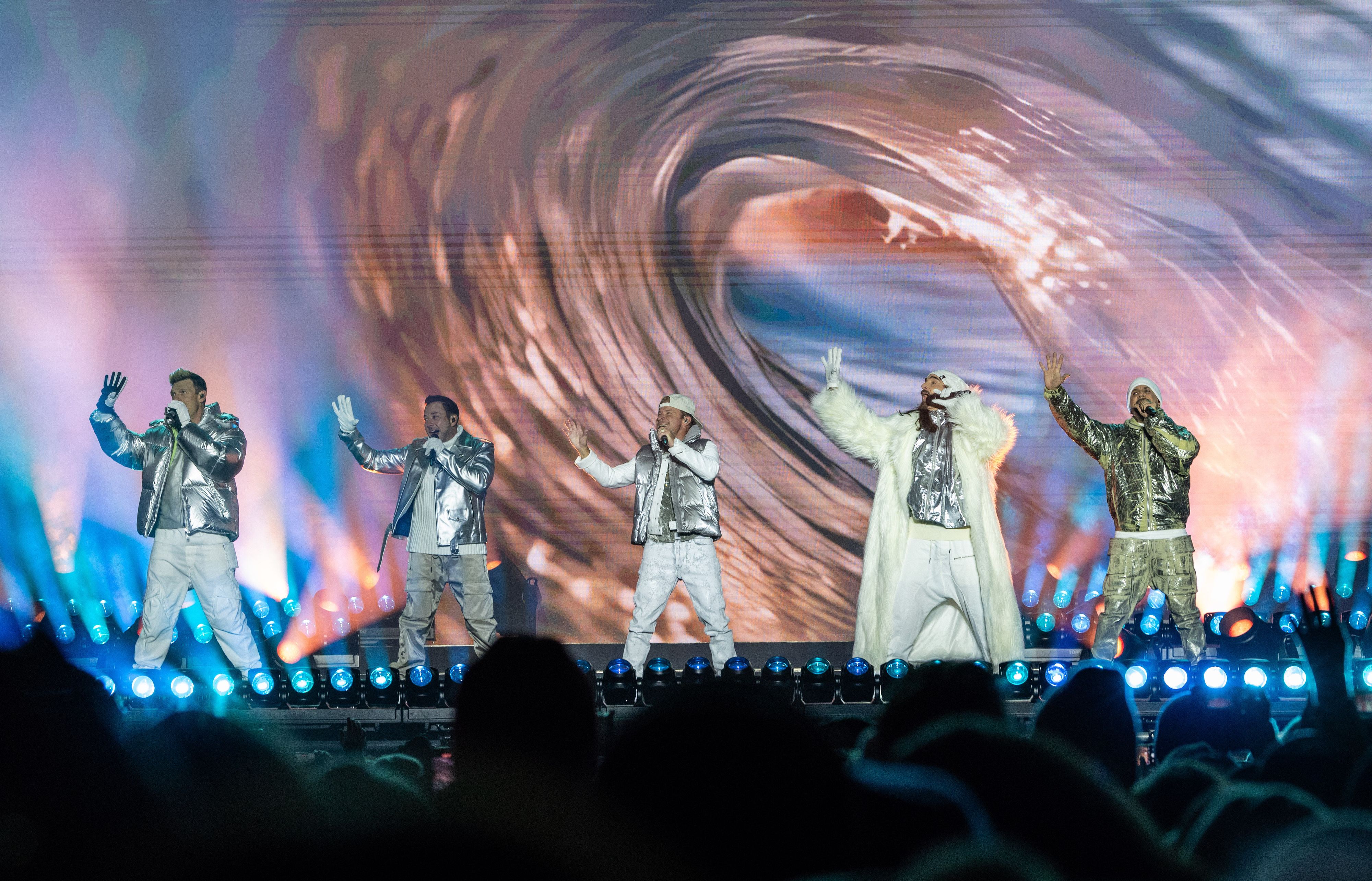Heute.at - Backstreet's back! 50.000 Fans lassen Schladming beben
