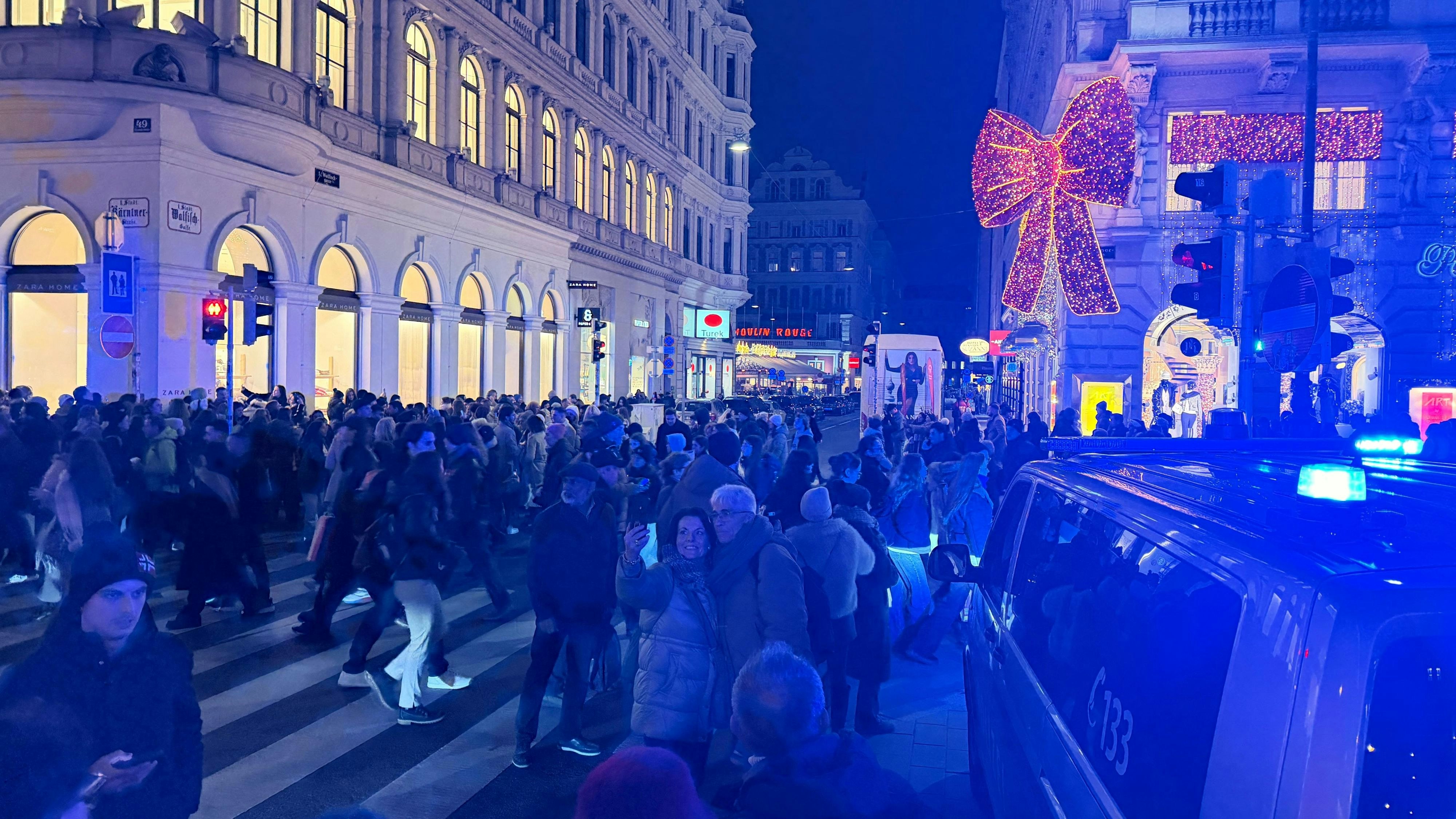 Heute.at - Wiener Mascherl wird zur viralen Internet-Sensation