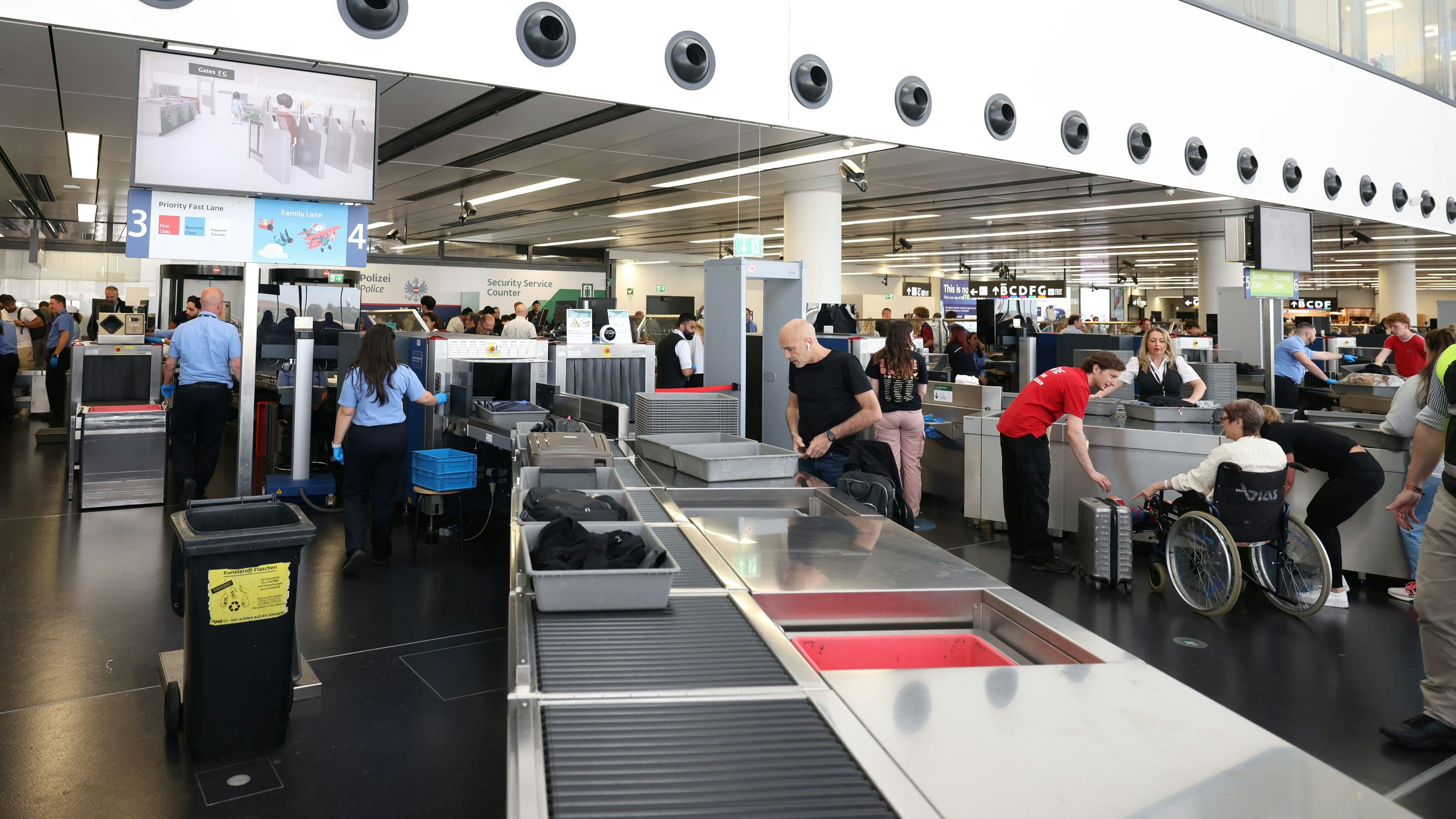 Heute.at - Gesuchter Schwerverbrecher am Wiener Flughafen gefasst