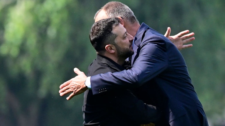 In Belgien ist russische Vermögen in Höhe von 210 Milliarden Euro gebunkert. Einige EU-Länder wollen das Geld der Ukraine geben, andere warnen. Am Monta trafen sich die Regierungschefs von Deutschland und Frankreich mit Briten-Premier Starmer. Die Uhr tickt.