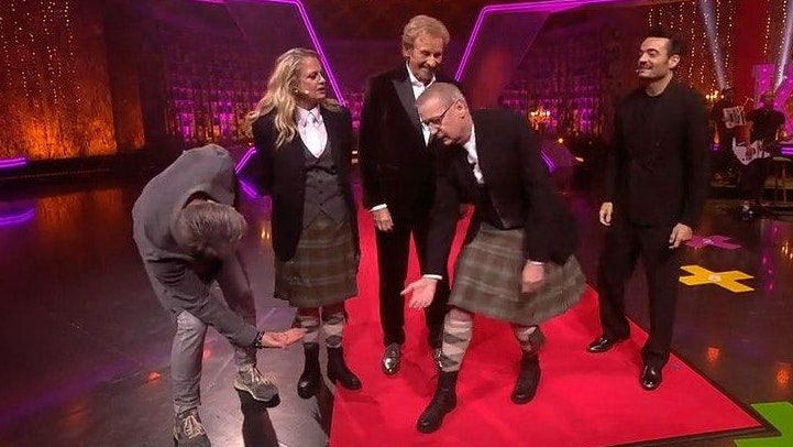 Heute.at - Was tragen Sie darunter? – Jauch hat Rock im TV an