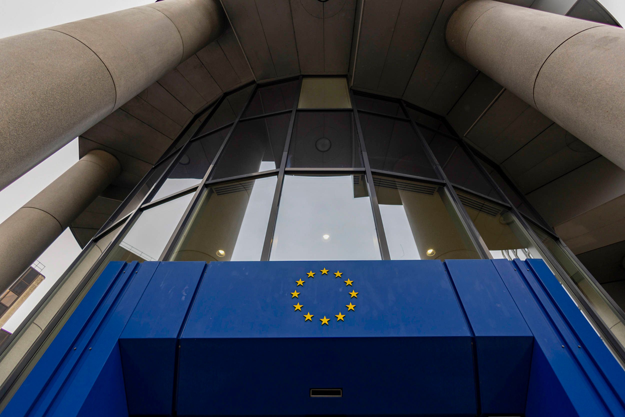 Das europäische Lieferkettengesetz zum Schutz von Menschenrechten wird abschwächt, bevor es angewendet wird. 