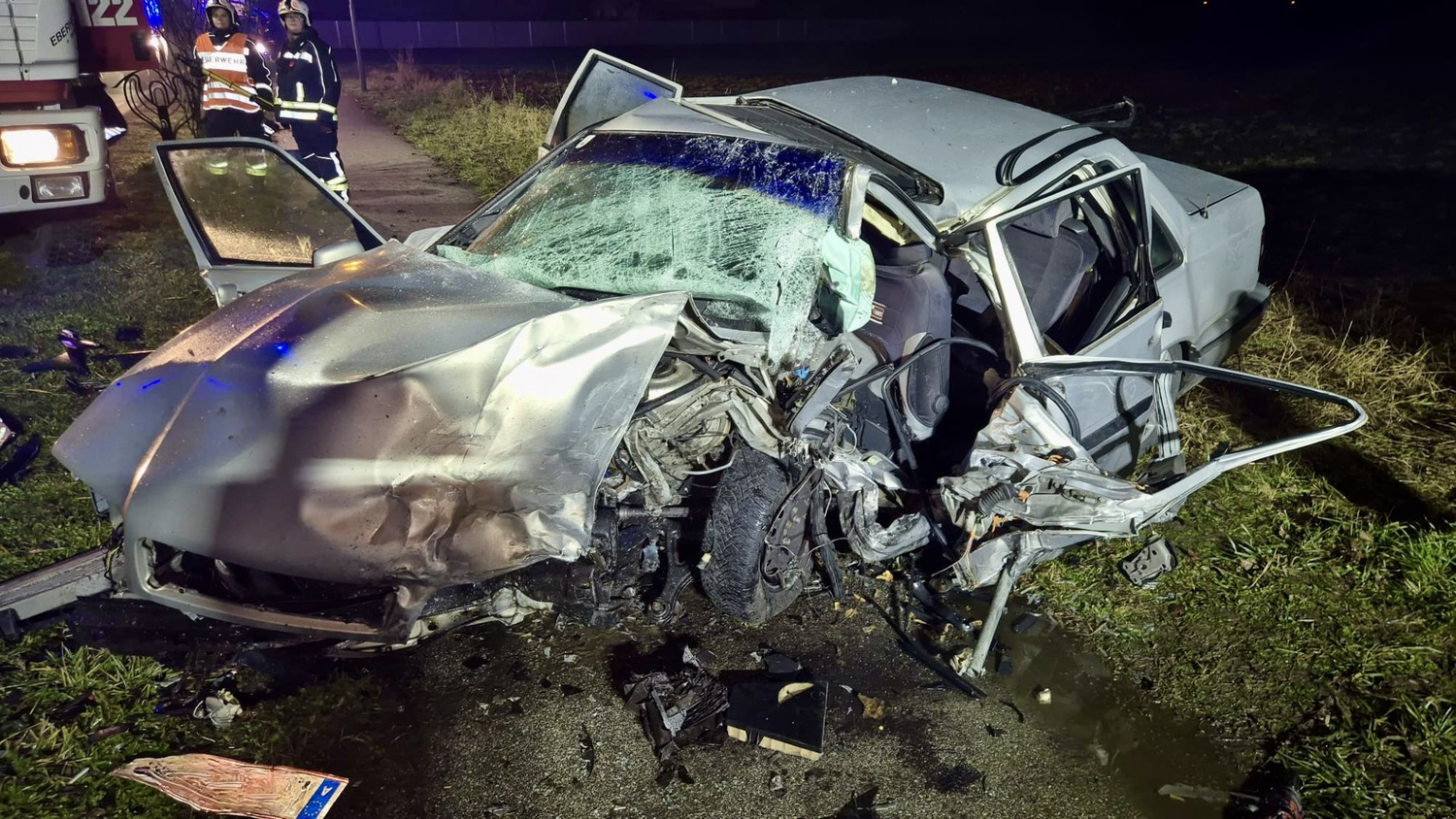 Heute.at - Autofahrerin hat bei Horror-Unfall keine Chance – tot