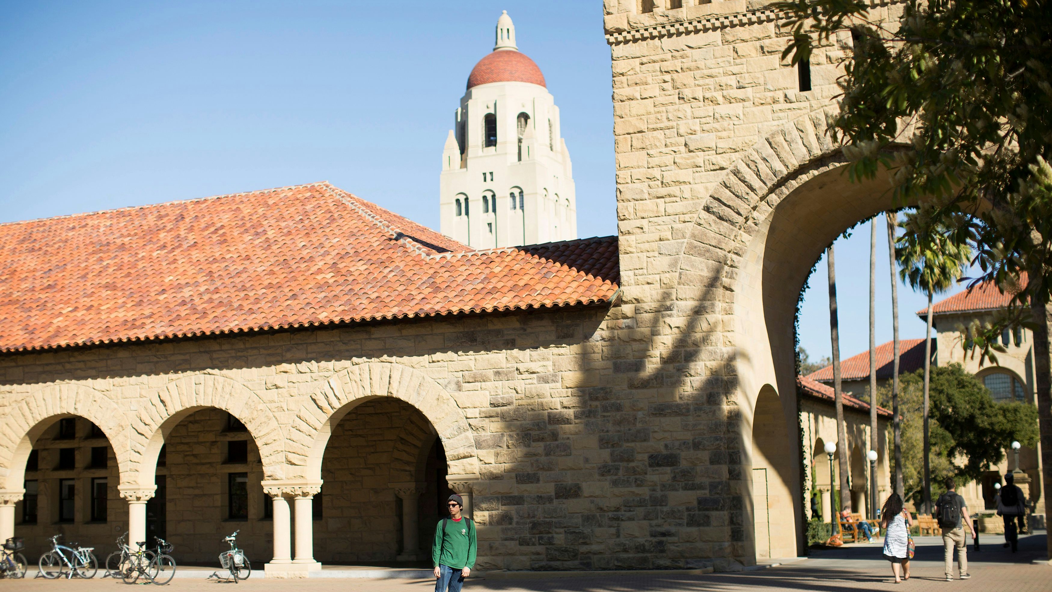 Eine Studie der Standford University ergab: Ab einer Schwelle von 48 Stunden ging die Arbeitsleistung mit jeder zusätzlichen Arbeitsstunde zurück