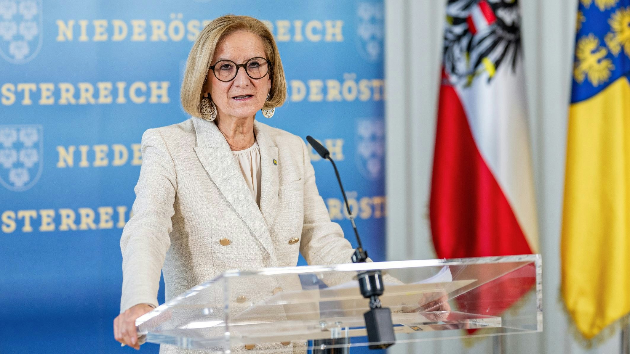 Heute.at - Mikl-Leitner zu Gastpatienten-Regel: Erwägen Klage