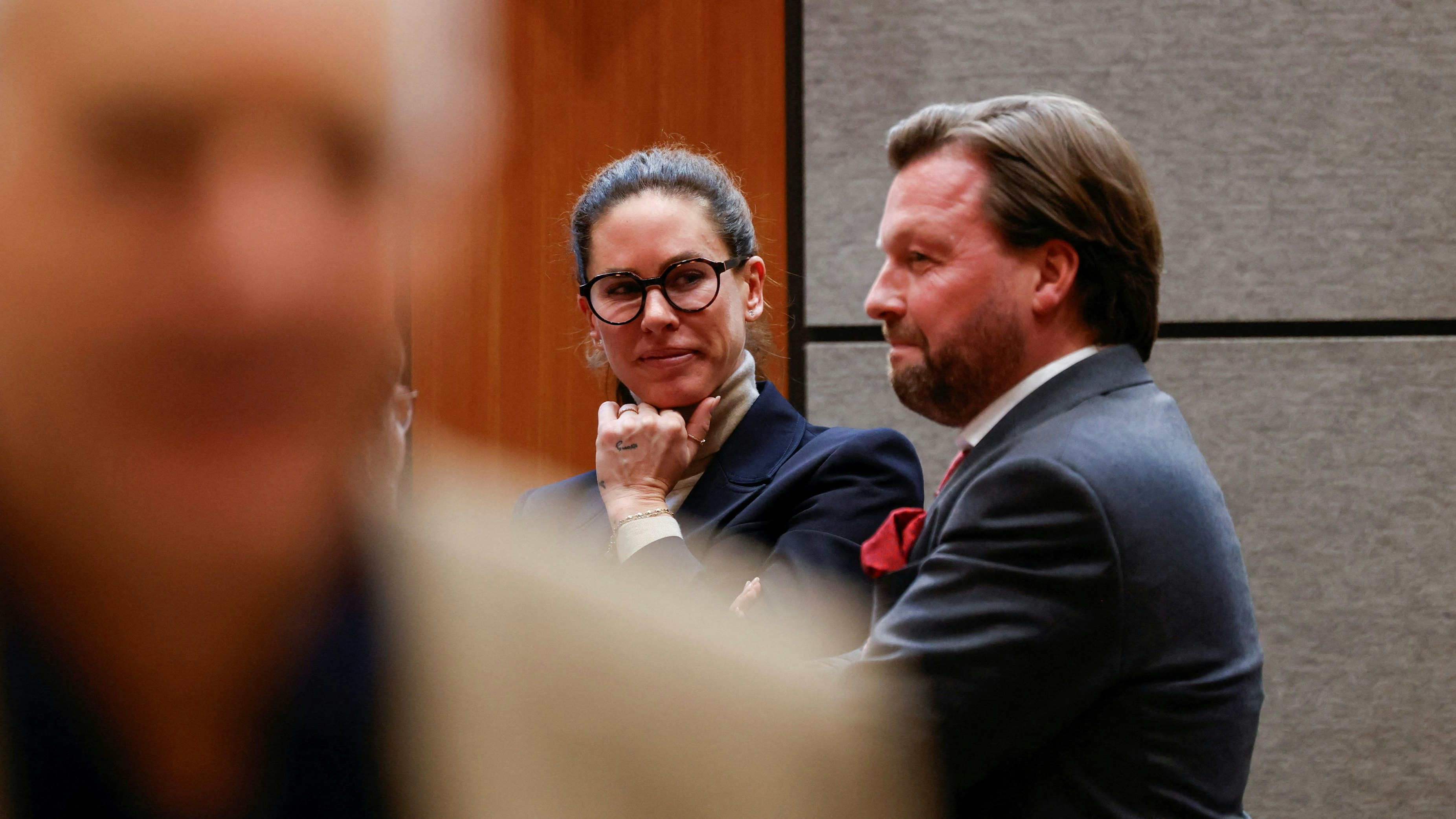 Nathalie Benko mit ihrem Anwalt Michael Hohenauer